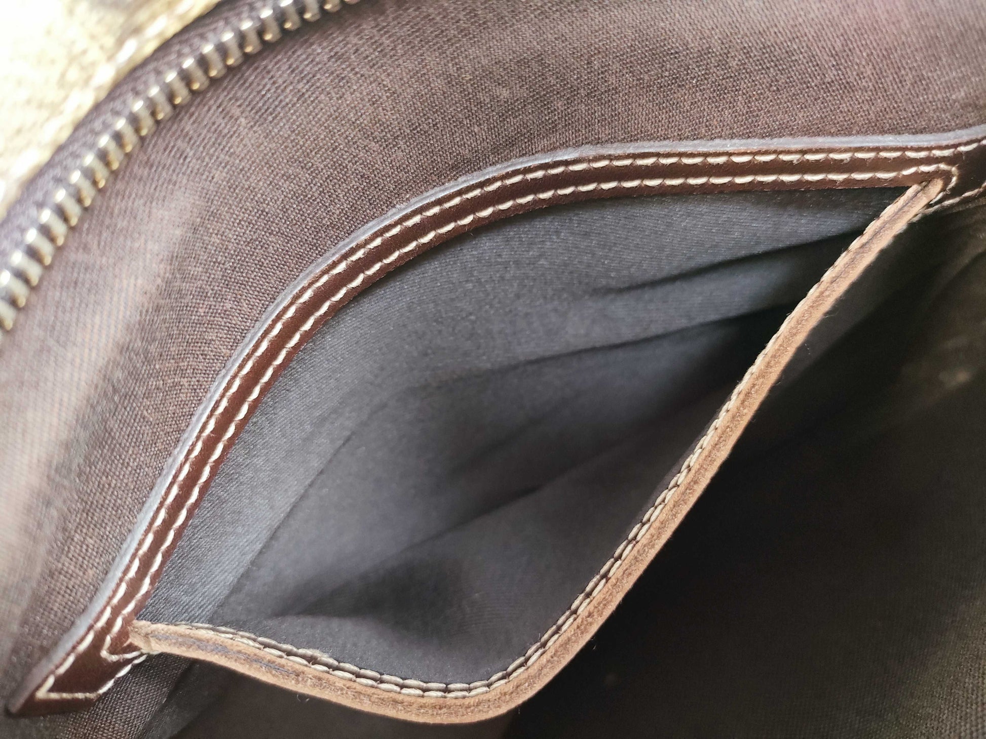 GUCCI GG Supreme Brown Shoulder Bag