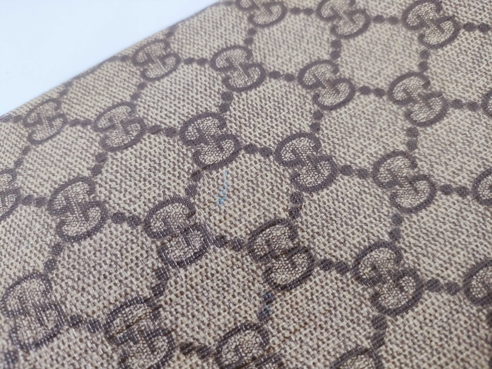 GUCCI GG Supreme Brown Shoulder Bag