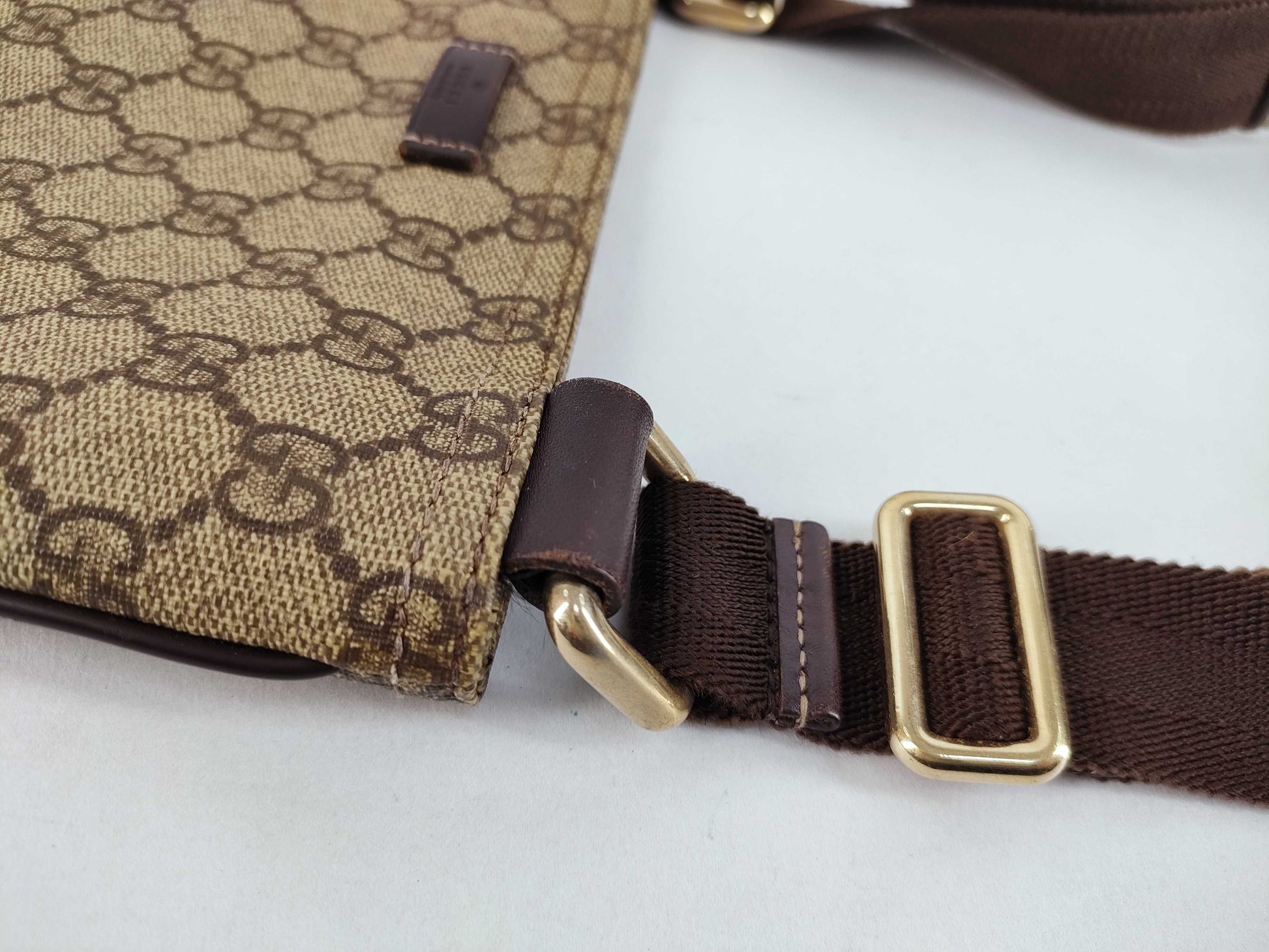 GUCCI GG Supreme Brown Shoulder Bag