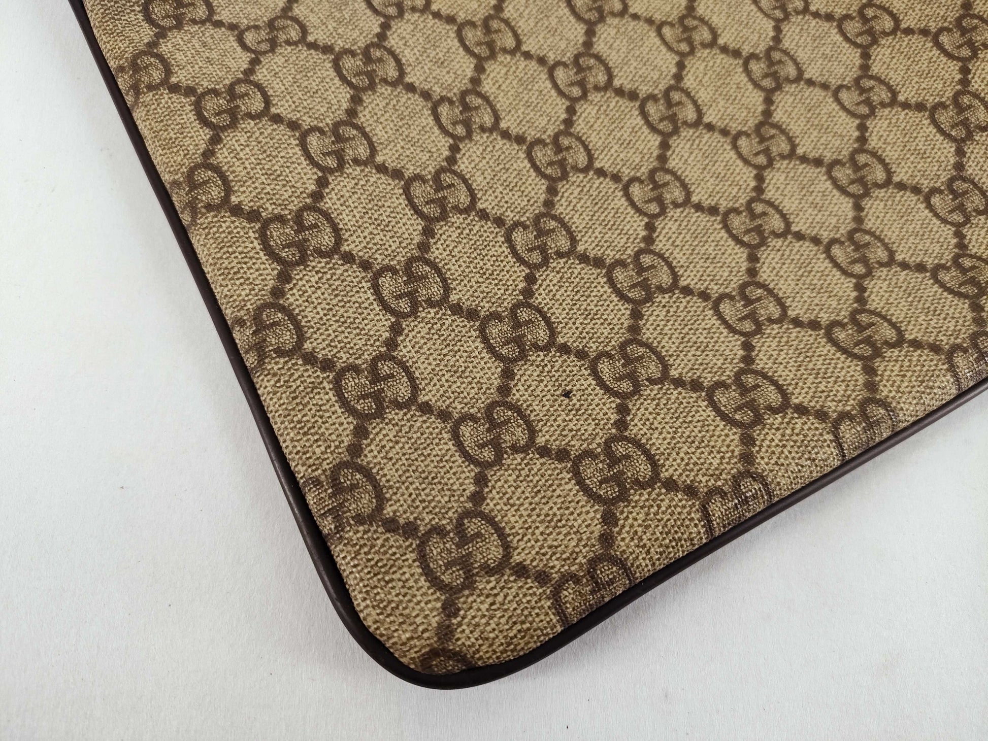 GUCCI GG Supreme Brown Shoulder Bag