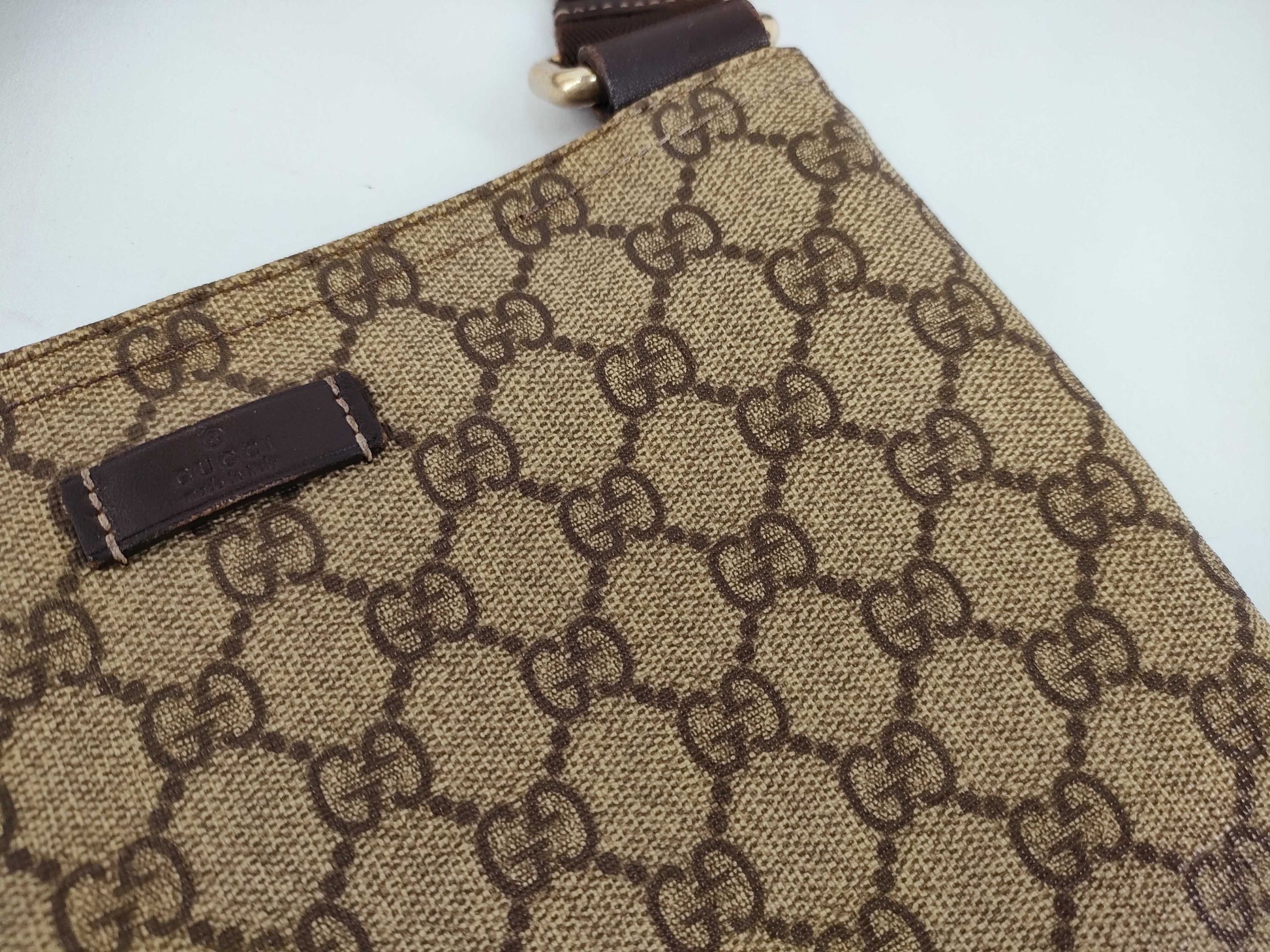 GUCCI GG Supreme Brown Shoulder Bag