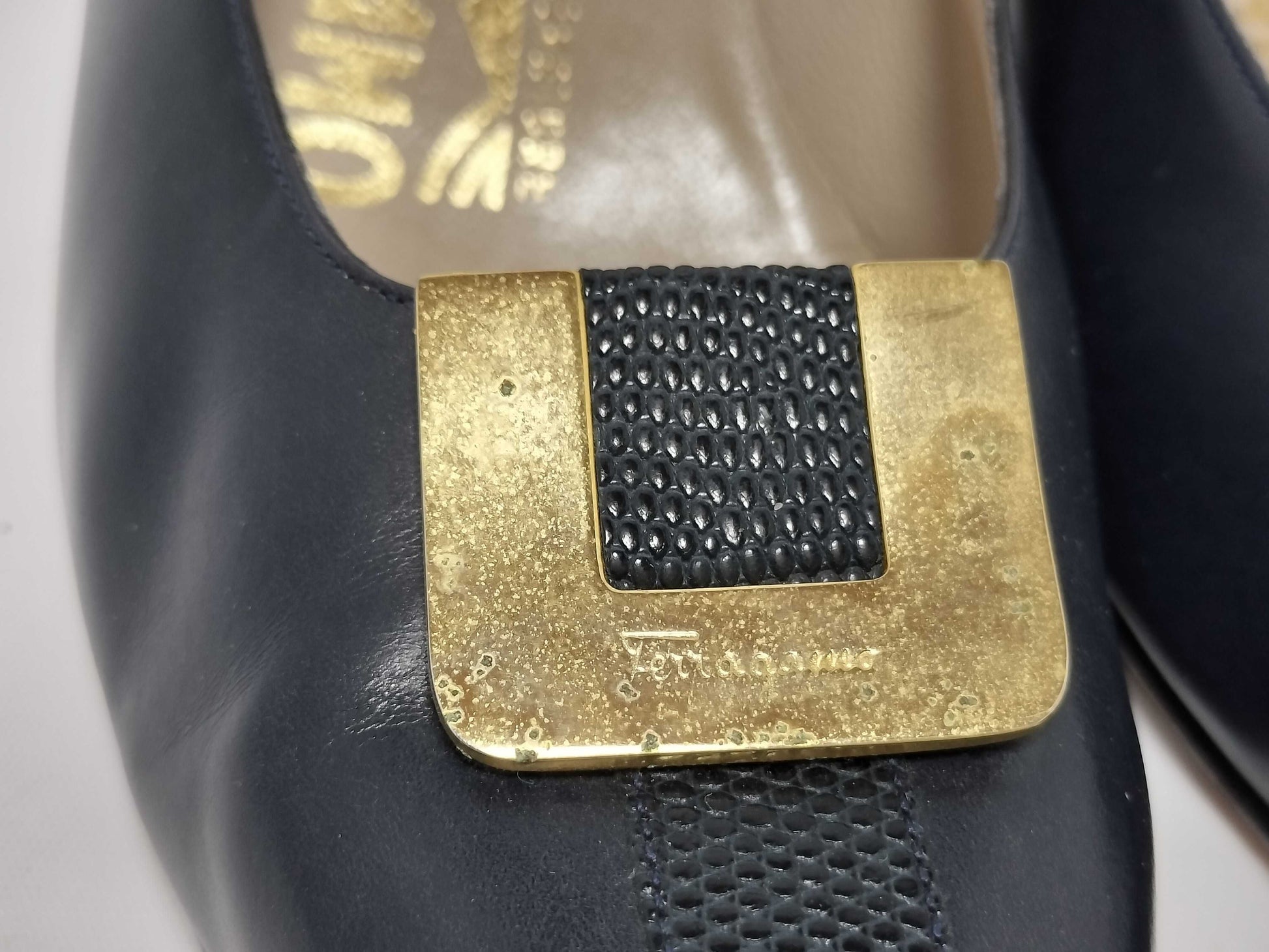 Salvatore Ferragamo Vara Pumps