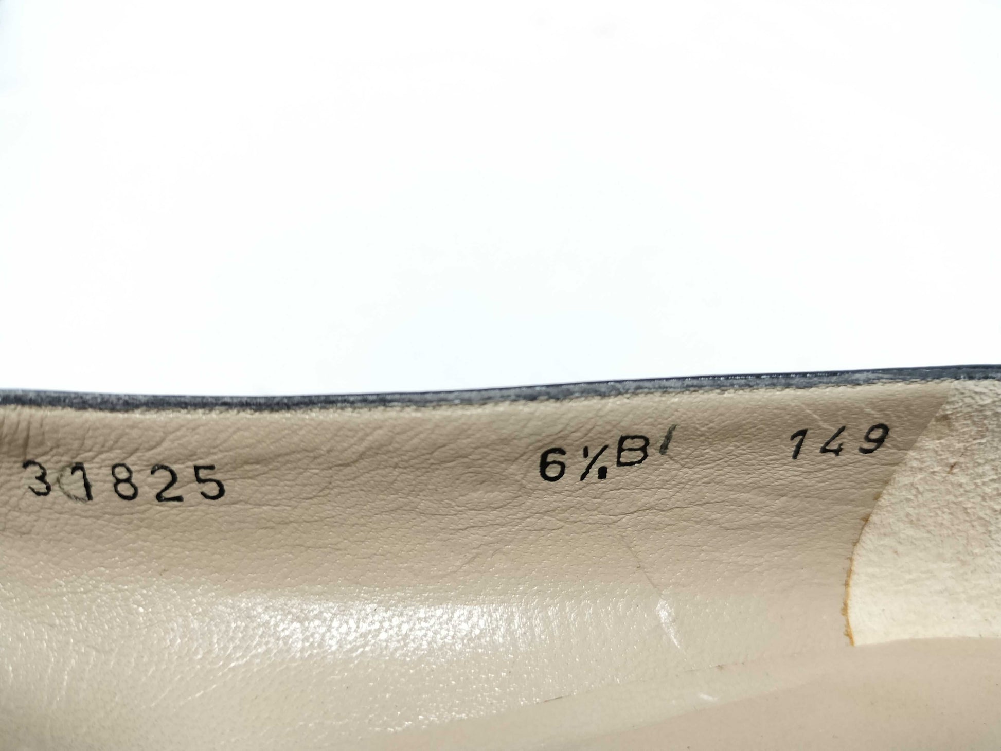 Salvatore Ferragamo Vara Pumps