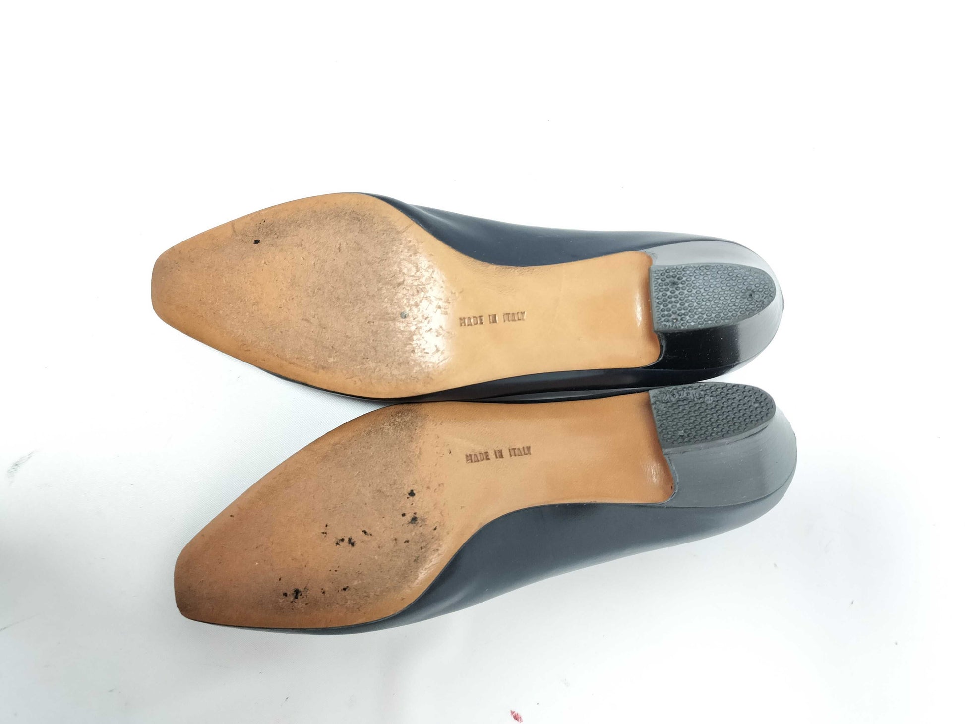 Salvatore Ferragamo Vara Pumps