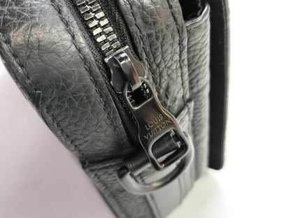 LOUIS VUITTON Monogram Empreinte Steamer Messenger Bag M57307 Monogram Empreinte Black Shoulder Bag