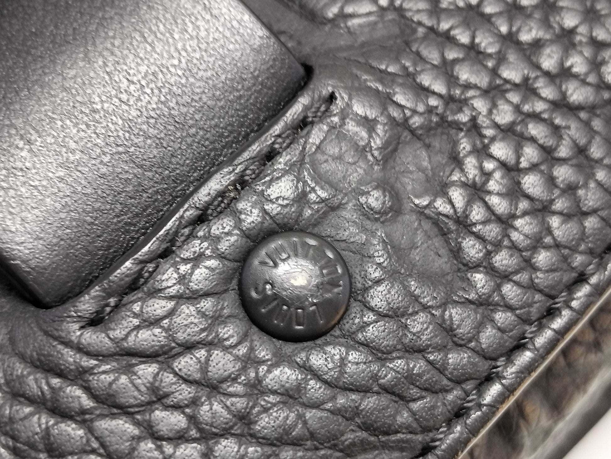 LOUIS VUITTON Monogram Empreinte Steamer Messenger Bag M57307 Monogram Empreinte Black Shoulder Bag
