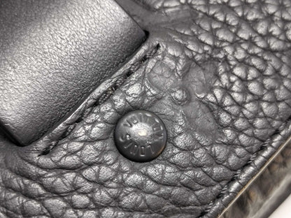 LOUIS VUITTON Monogram Empreinte Steamer Messenger Bag M57307 Monogram Empreinte Black Shoulder Bag