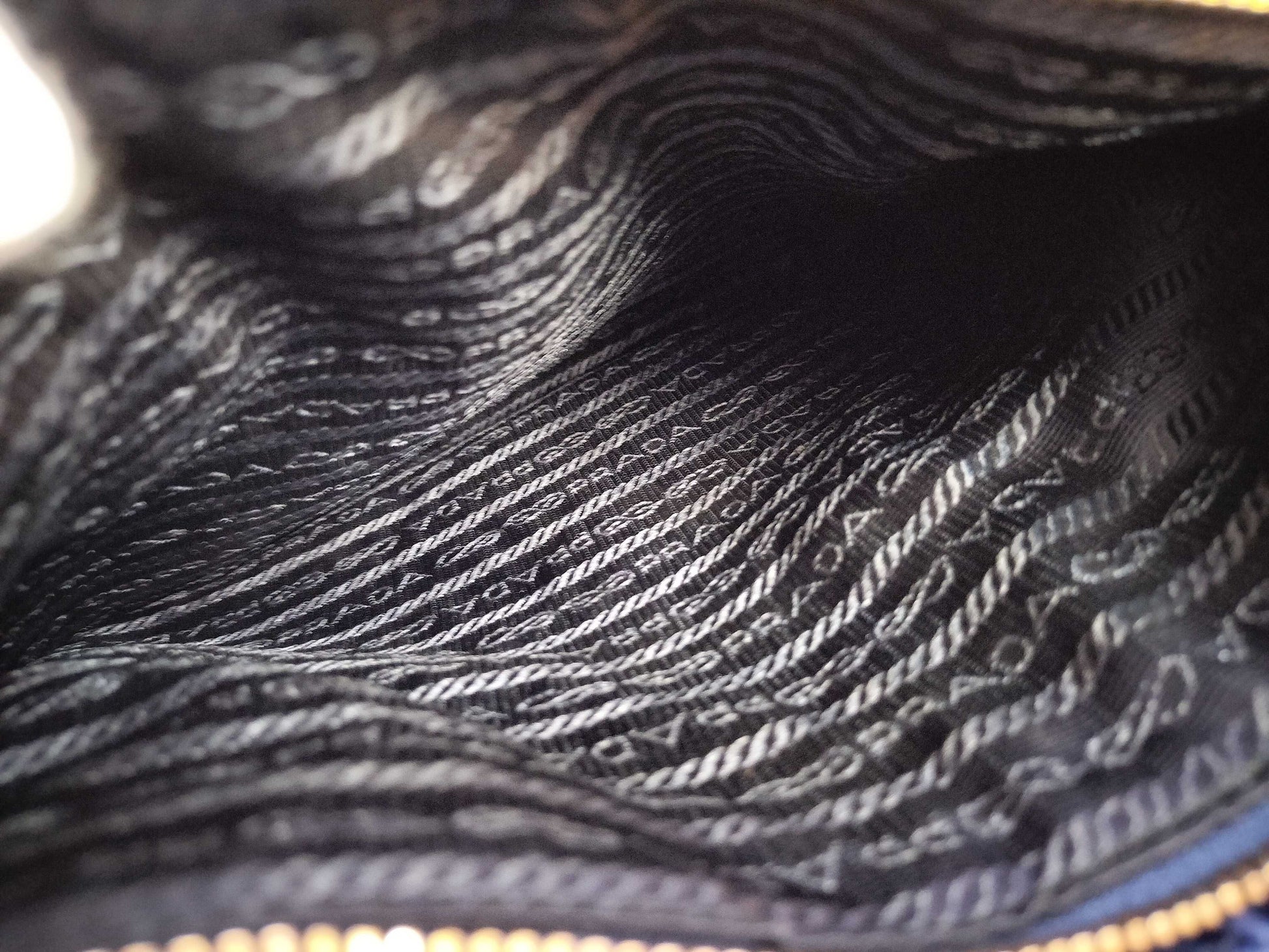 PRADA Galleria Saffiano 2-Way Shoulder Bag/Handbag