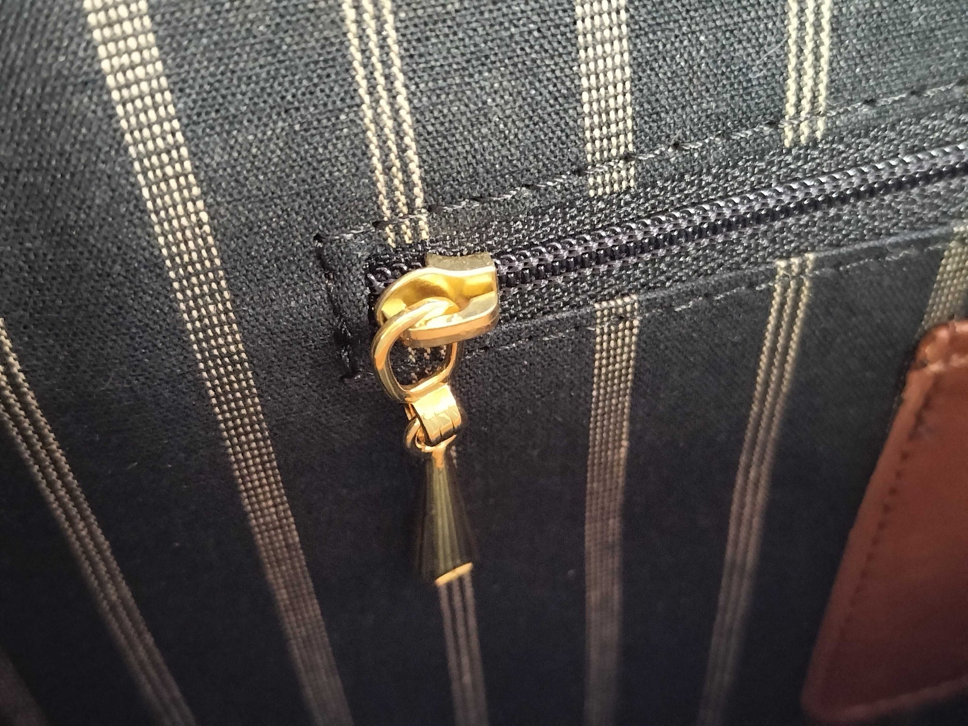 BALENCIAGA Leather Logo Business Bag