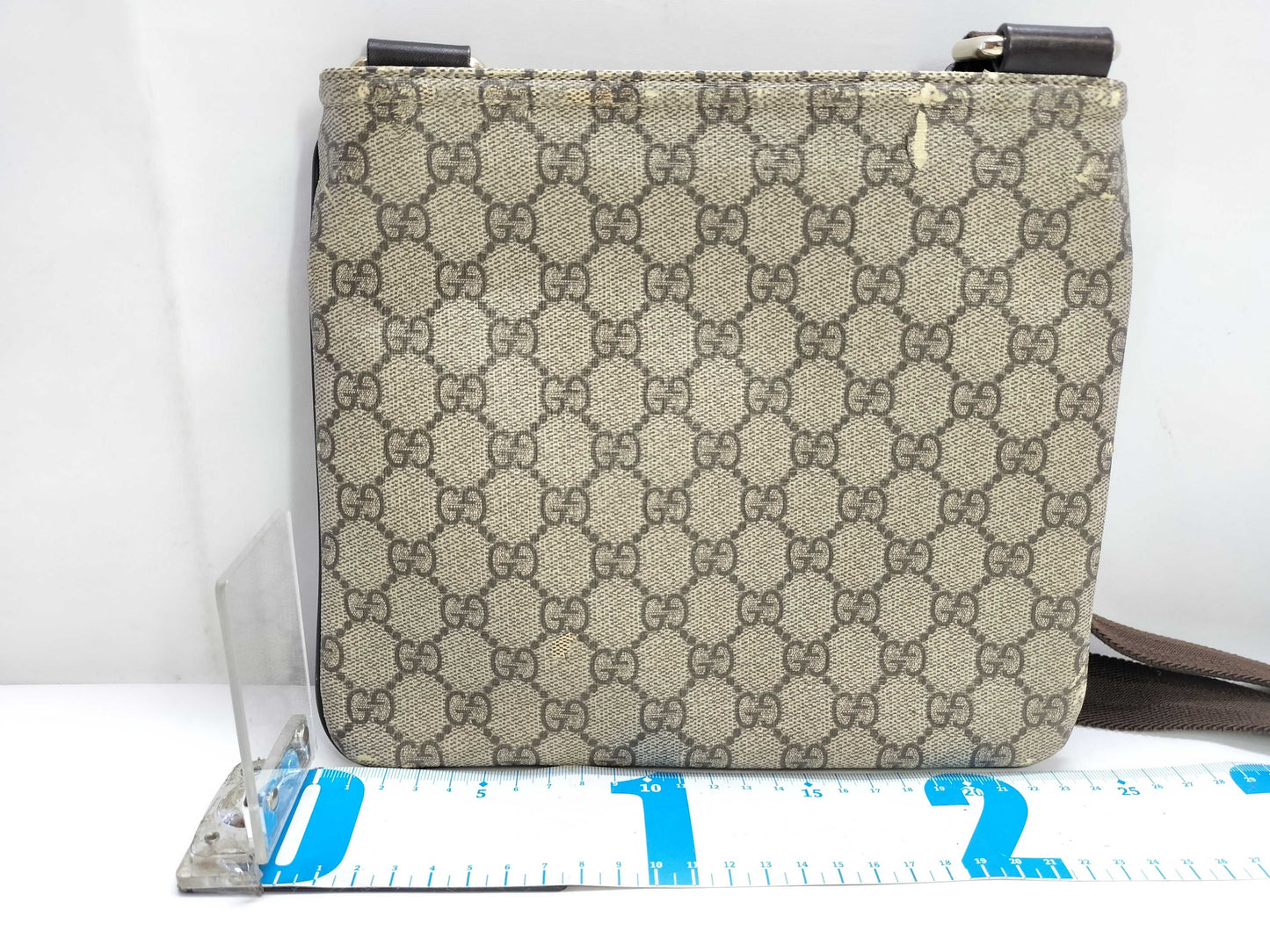 GUCCI GG Supreme Shoulder Bag