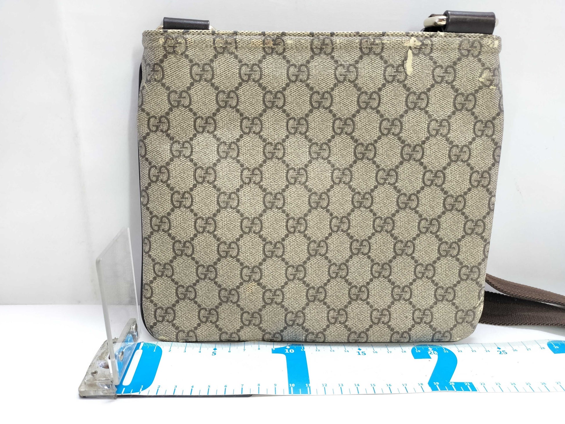 GUCCI GG Supreme Shoulder Bag