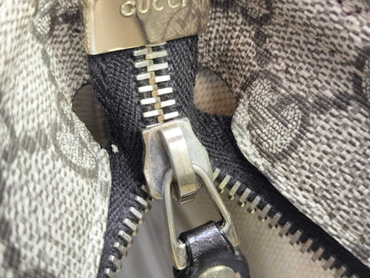 GUCCI GG Supreme Shoulder Bag