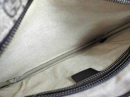 GUCCI GG Supreme Shoulder Bag