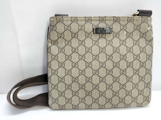 GUCCI GG Supreme Shoulder Bag