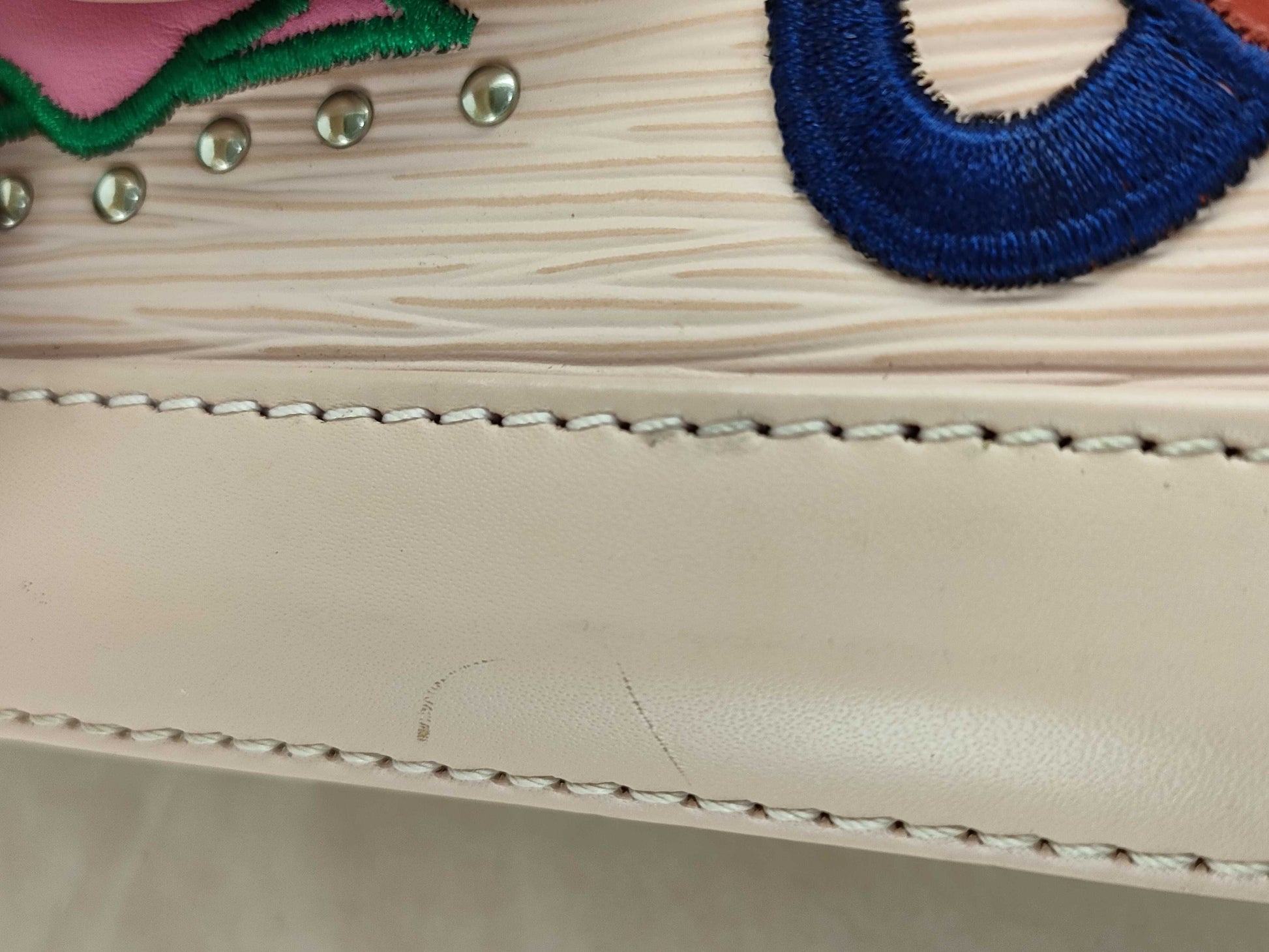 LOUIS VUITTON Epi Louis Vuitton Handbag