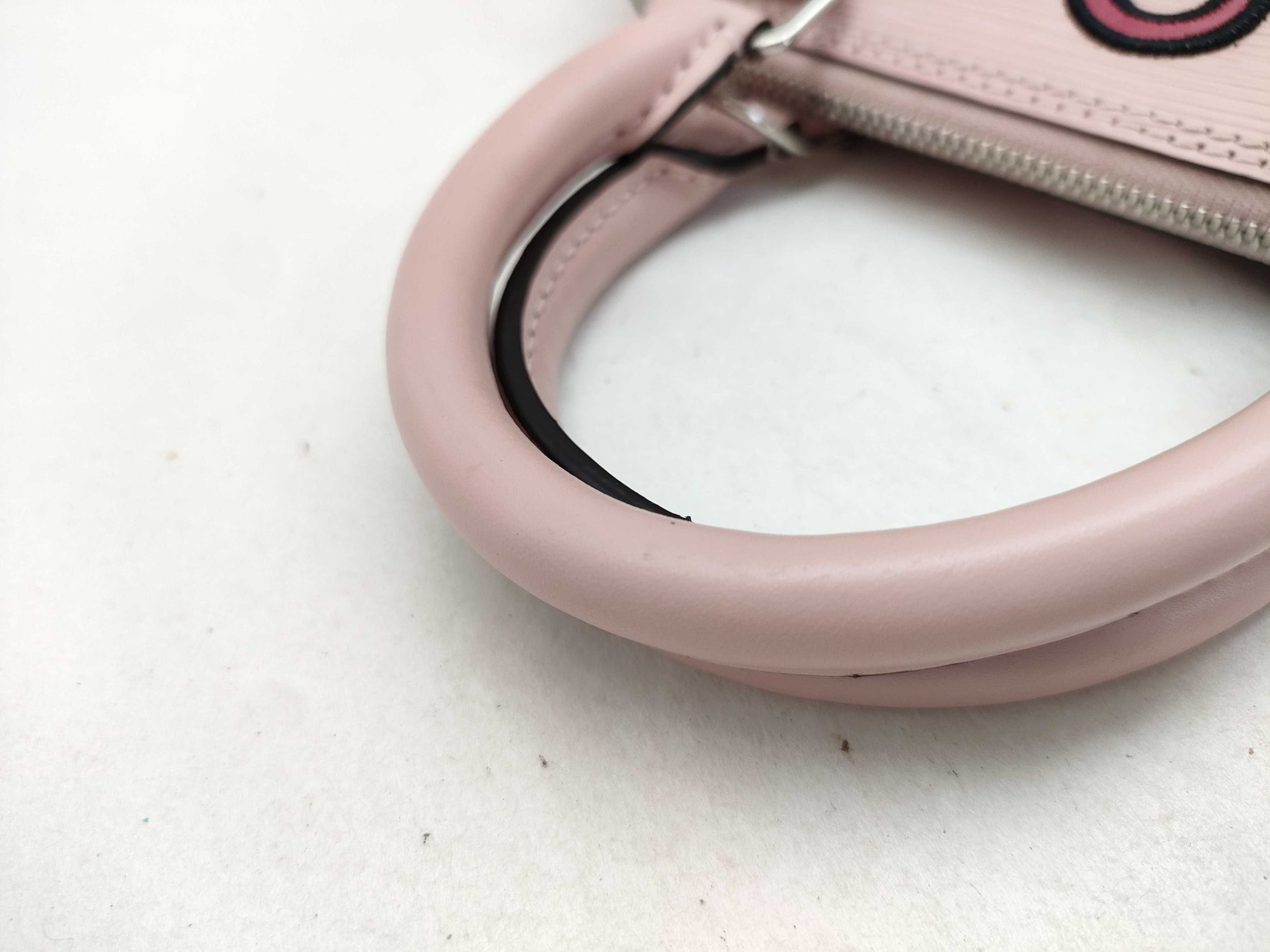 LOUIS VUITTON Epi Louis Vuitton Handbag