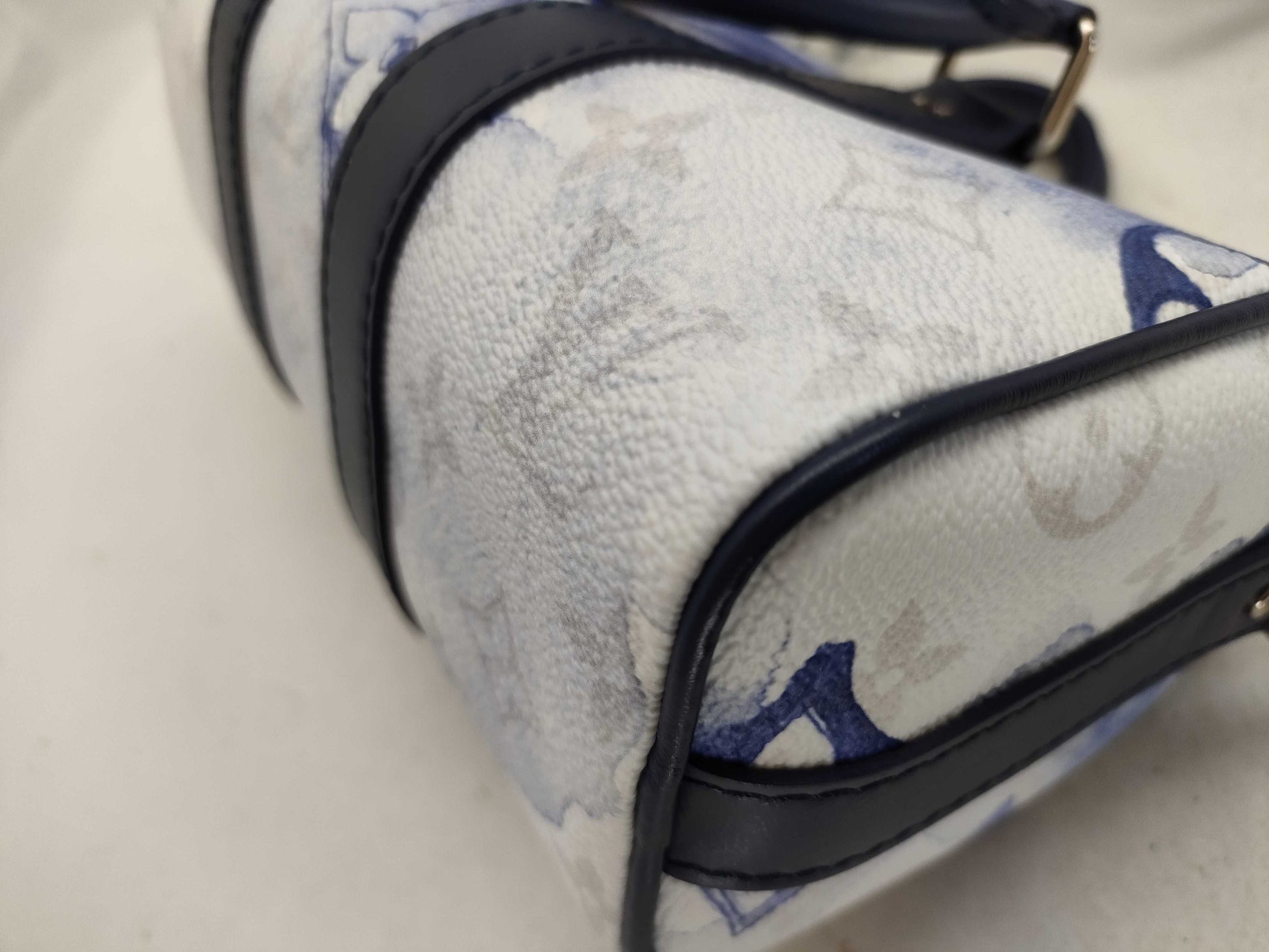 LOUIS VUITTON Louis Vuitton Keepall Shoulder Bag Handbag
