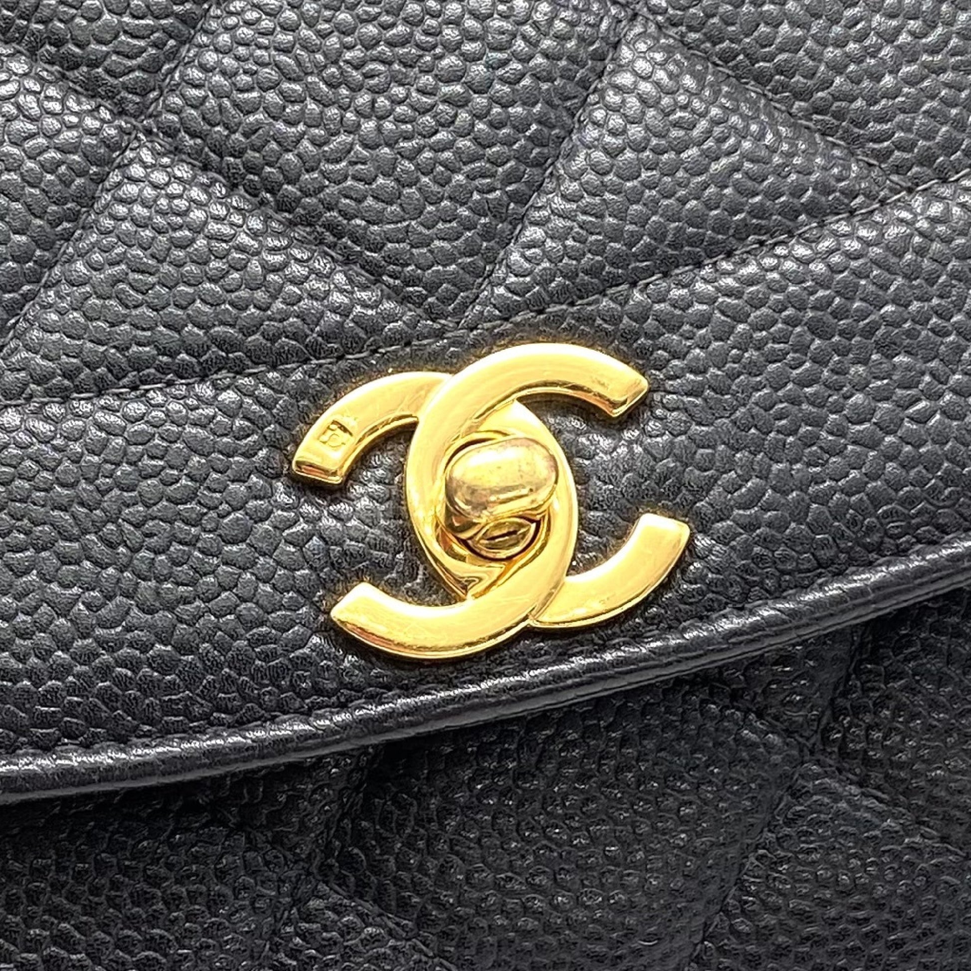 CHANEL Diana Matelasse Turnlock Coco Mark Caviar Leather Chain Shoulder Bag