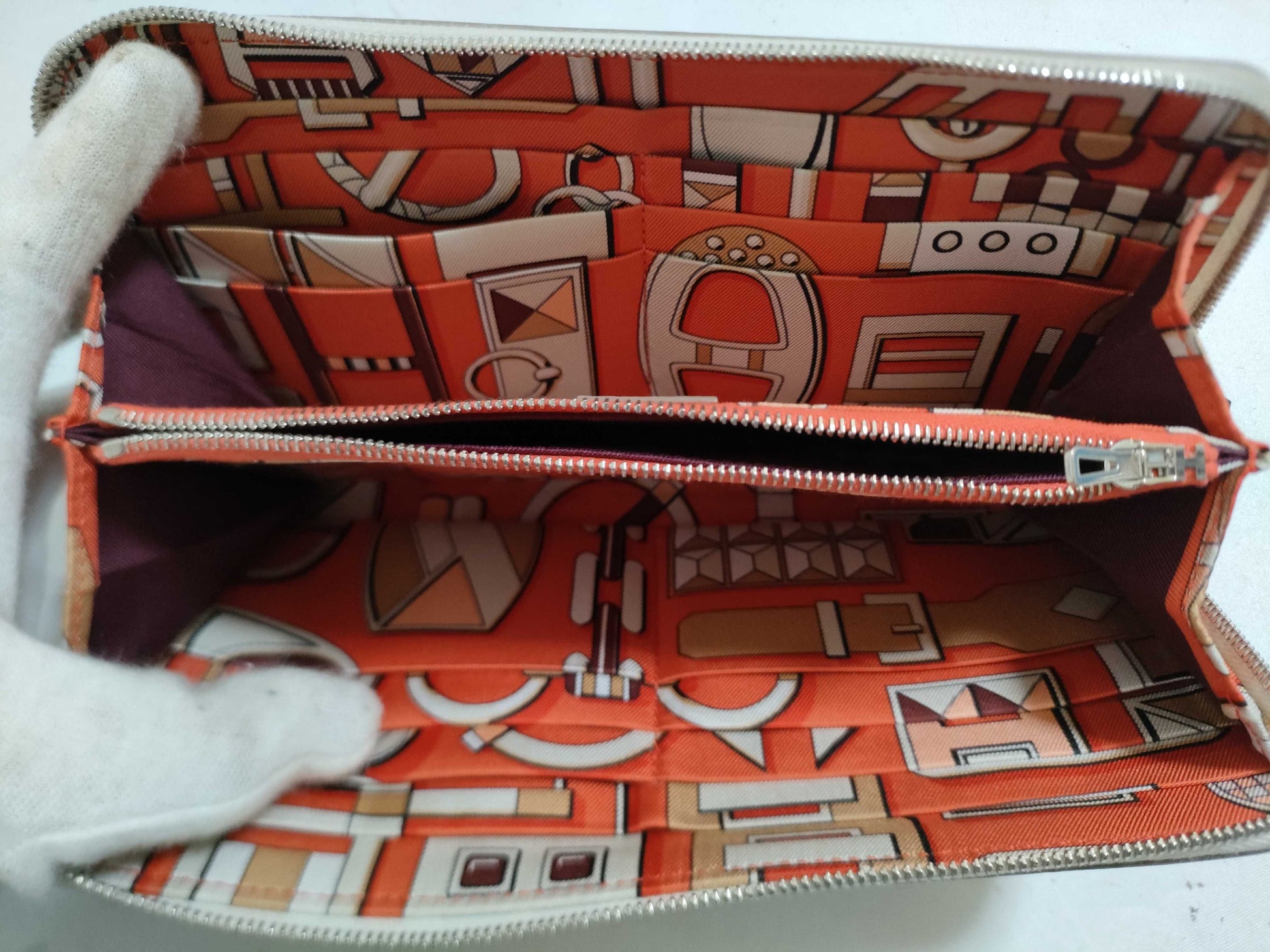 HERMES Azap Silkin Long Wallet