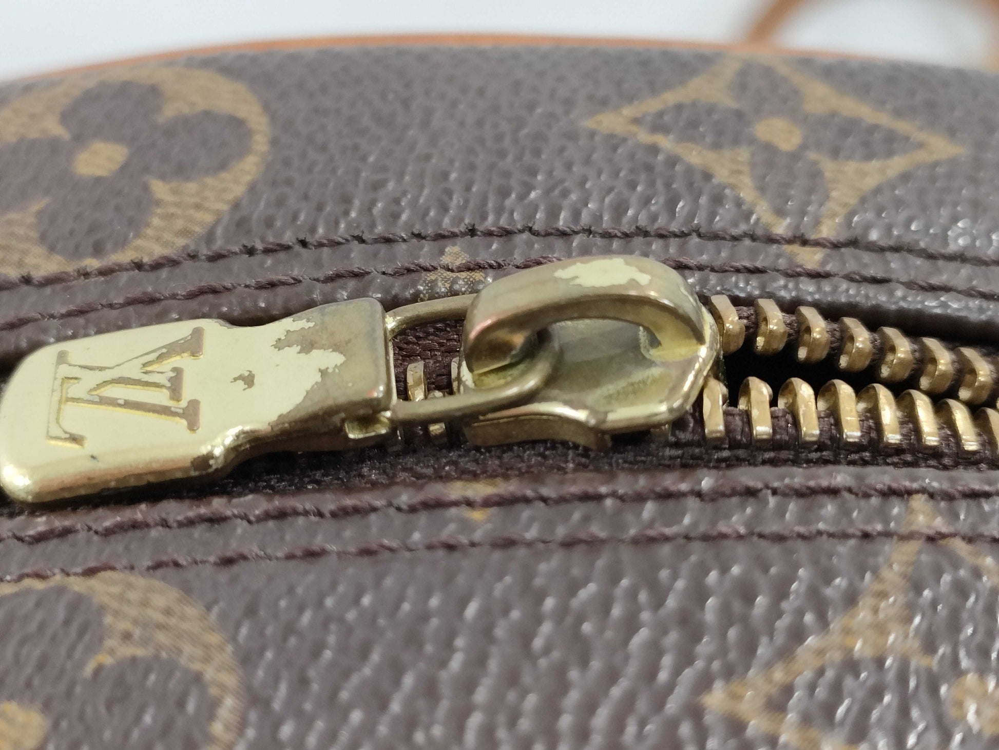 LOUIS VUITTON M 51221 Monogram LV Blois Shoulder Bag