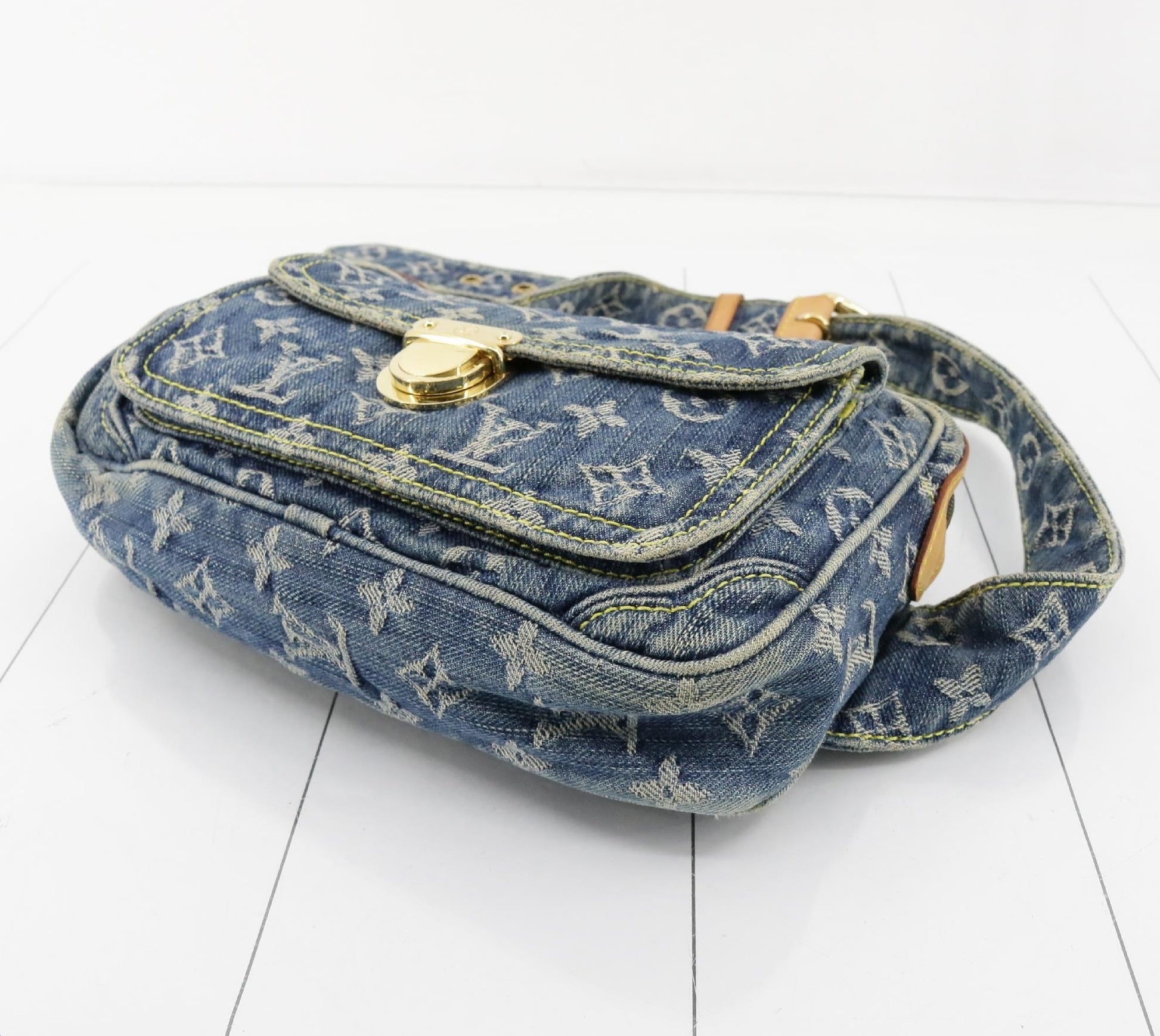 LOUIS VUITTON Monogram Denim Bum Bag Blue M95347 SR1027 Waist Bag