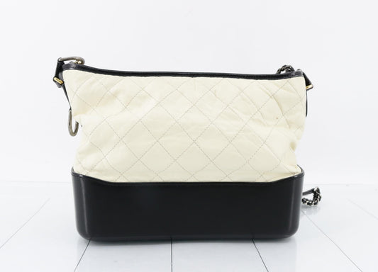 CHANEL Gabriel de White/Black Chain Shoulder Bag, No. 23, Shoulder Bag