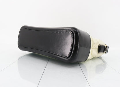 CHANEL Gabriel de White/Black Chain Shoulder Bag, No. 23, Shoulder Bag