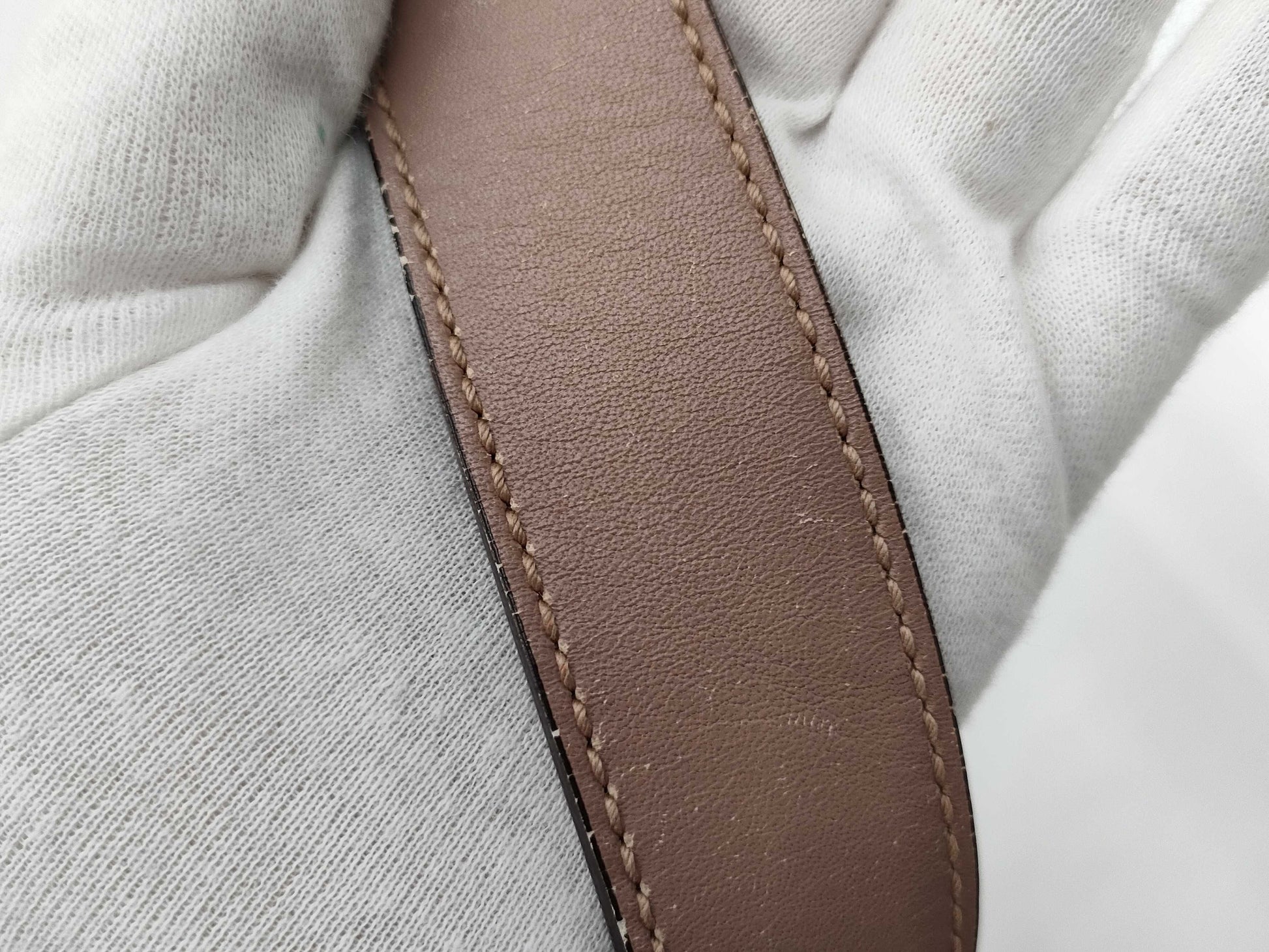 GUCCI GG Supreme Shoulder Bag