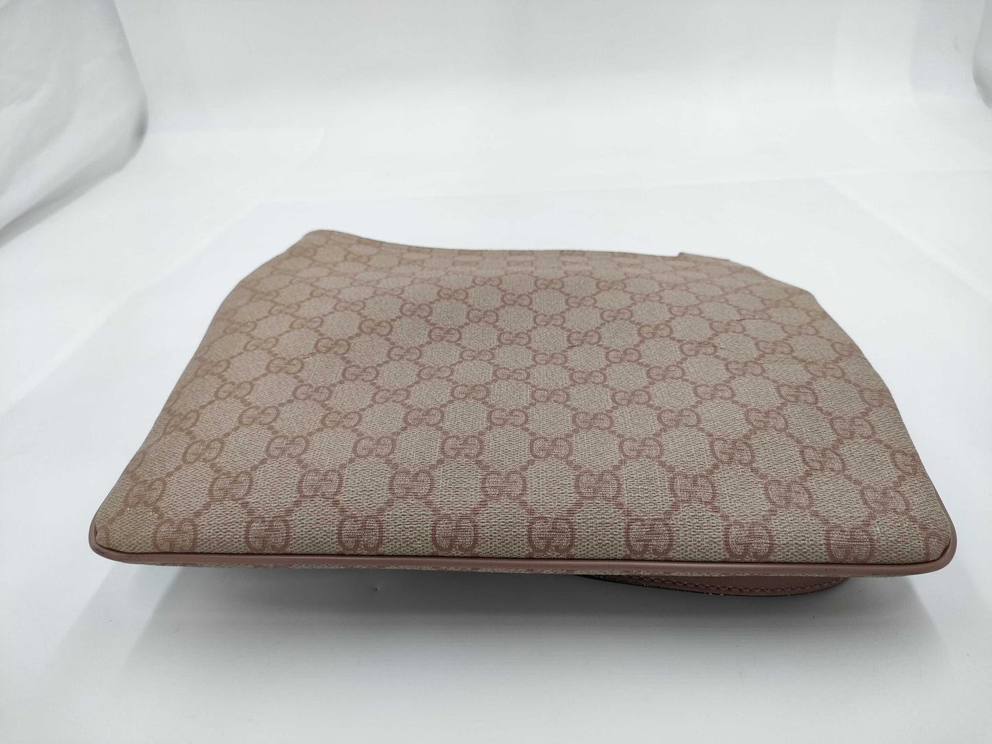 GUCCI GG Supreme Shoulder Bag