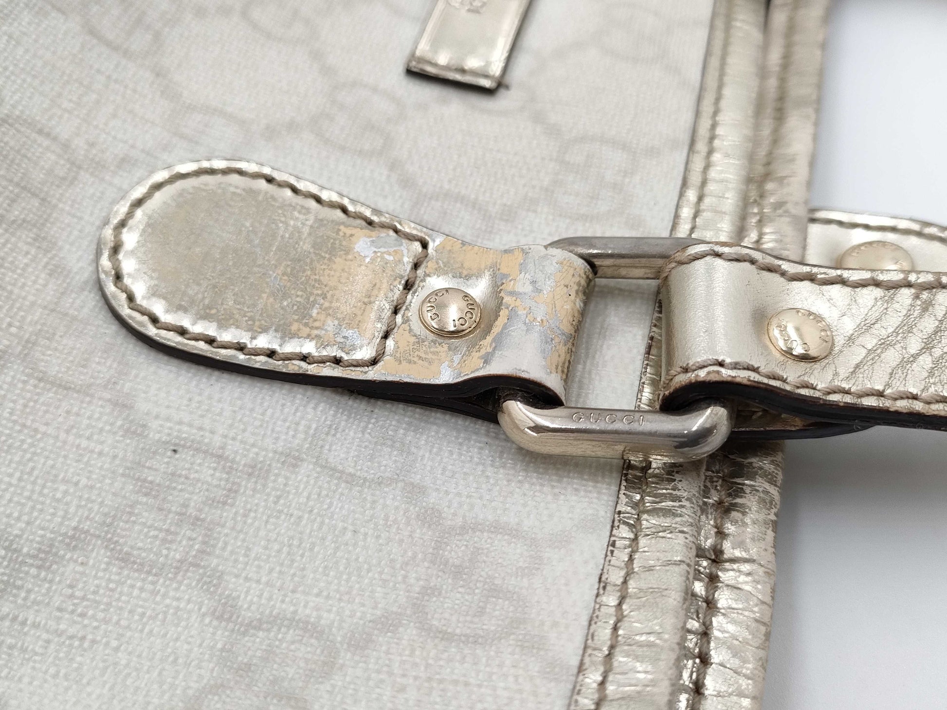 GUCCI GG Supreme Tote Bag