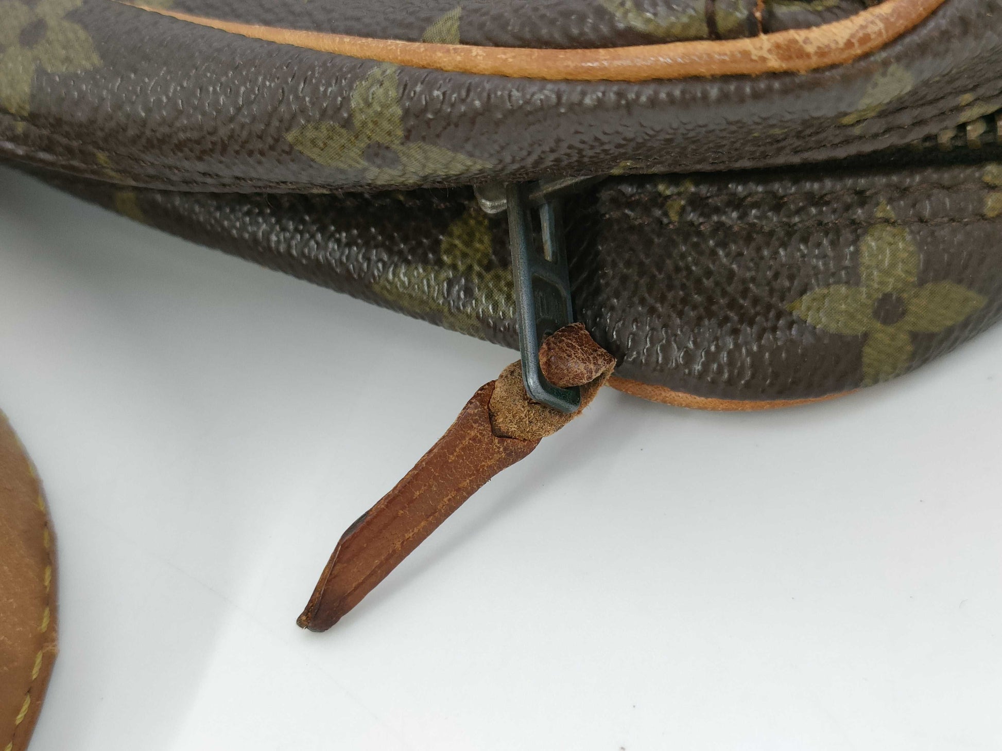 LOUIS VUITTON Jone Fille Shoulder Bag