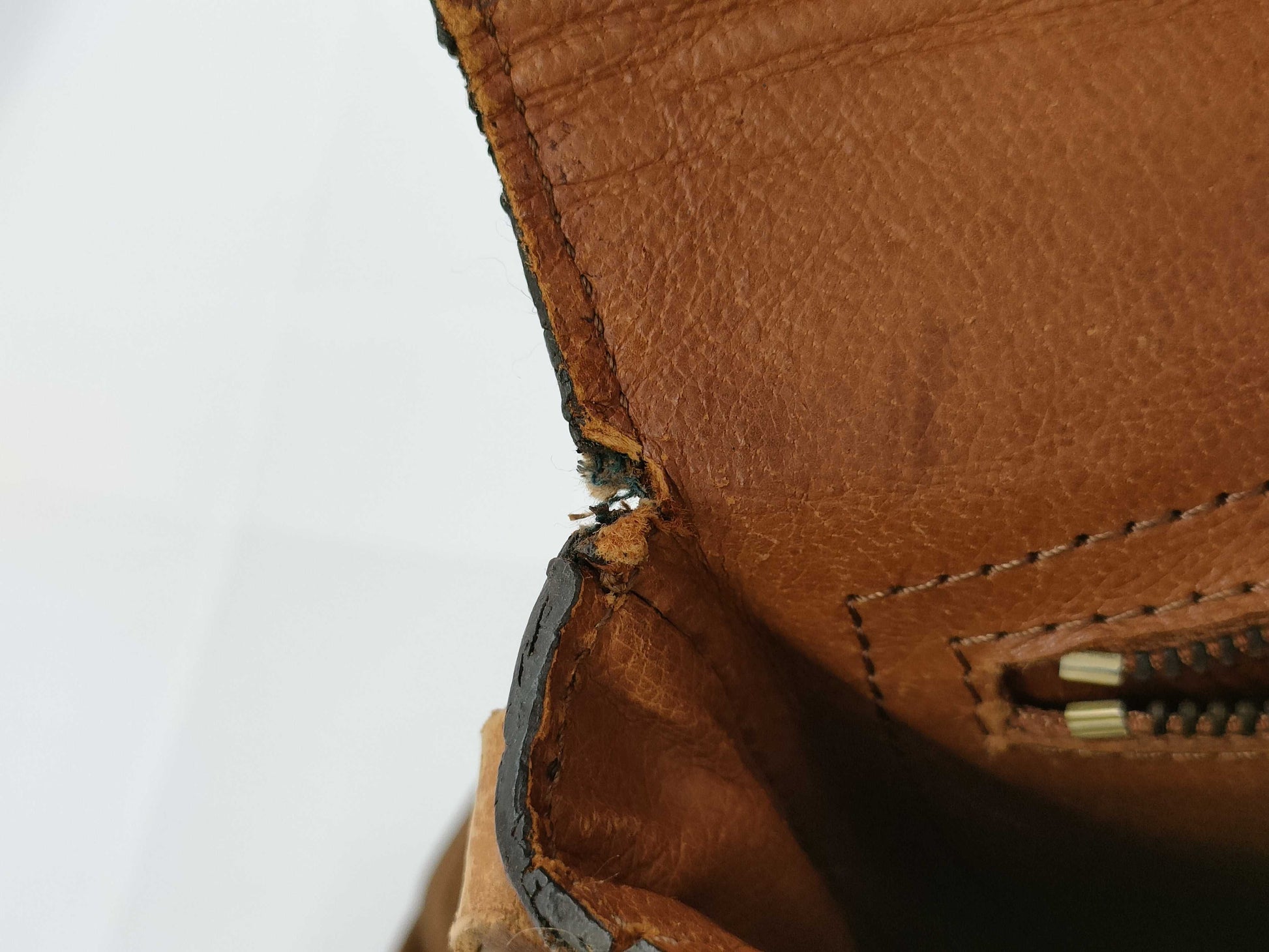 LOUIS VUITTON Chantilly Shoulder Bag