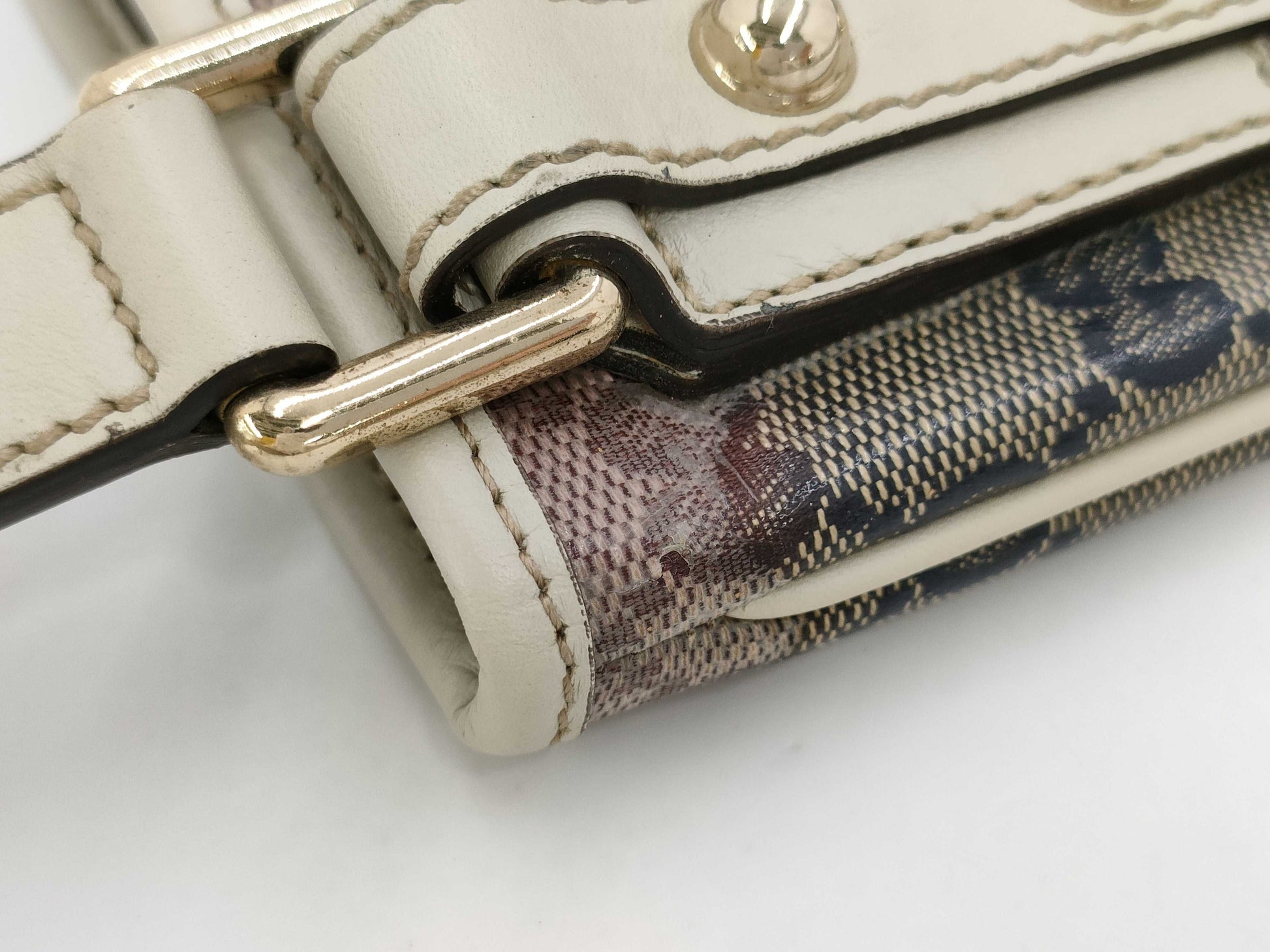 GUCCI GG Supreme 257246 Shoulder Bag