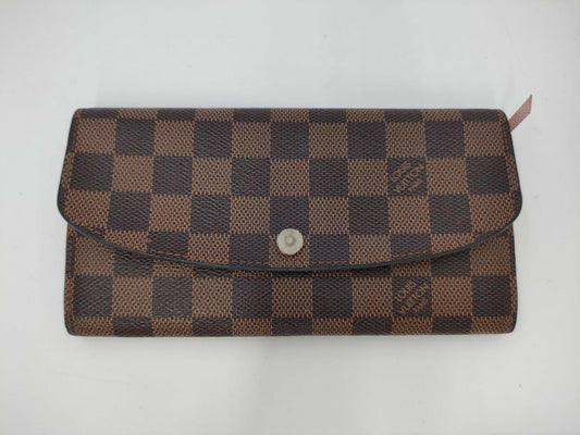 LOUIS VUITTON Damier Wallet