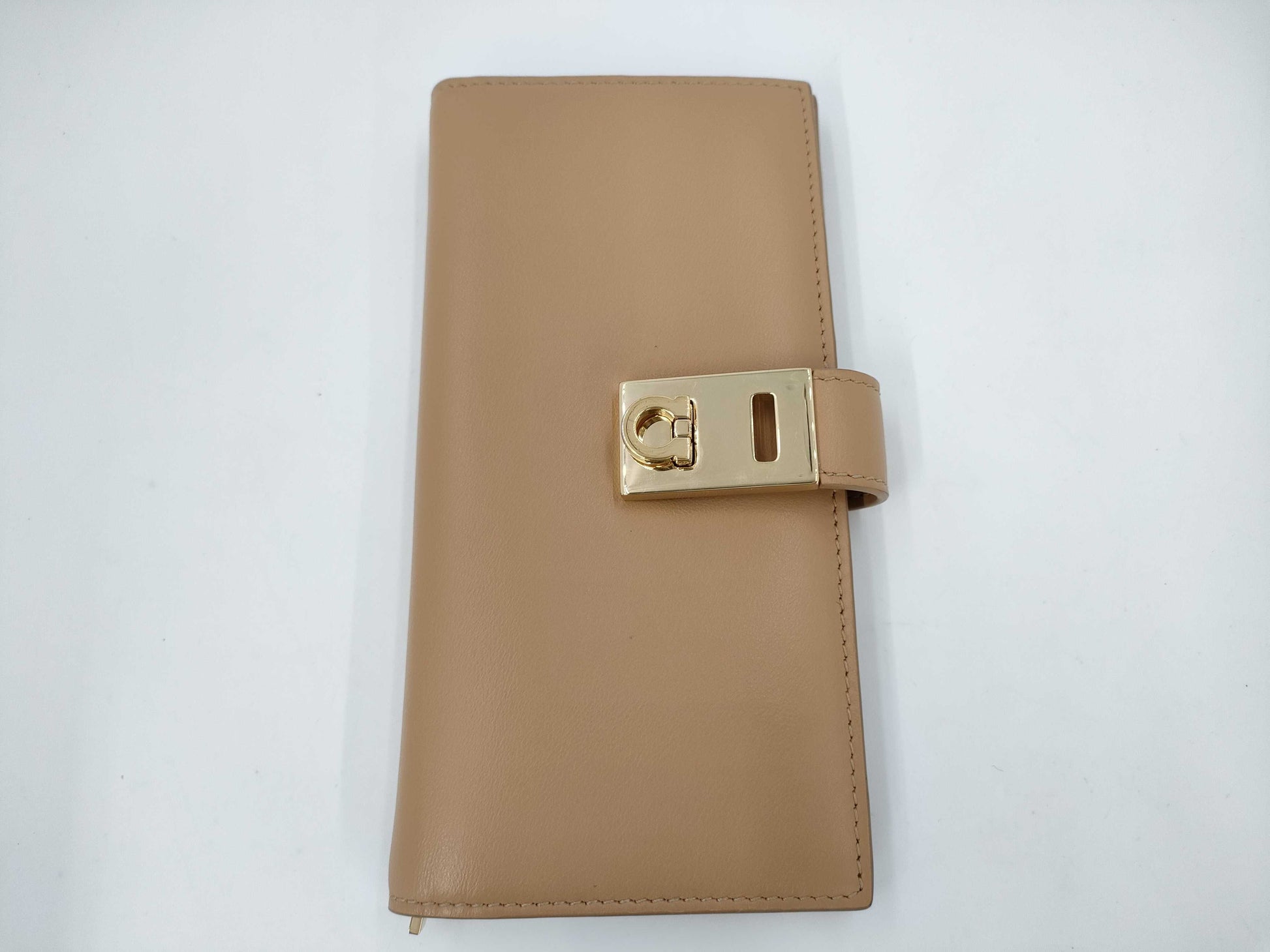 Salvatore Ferragamo Gancini wallet