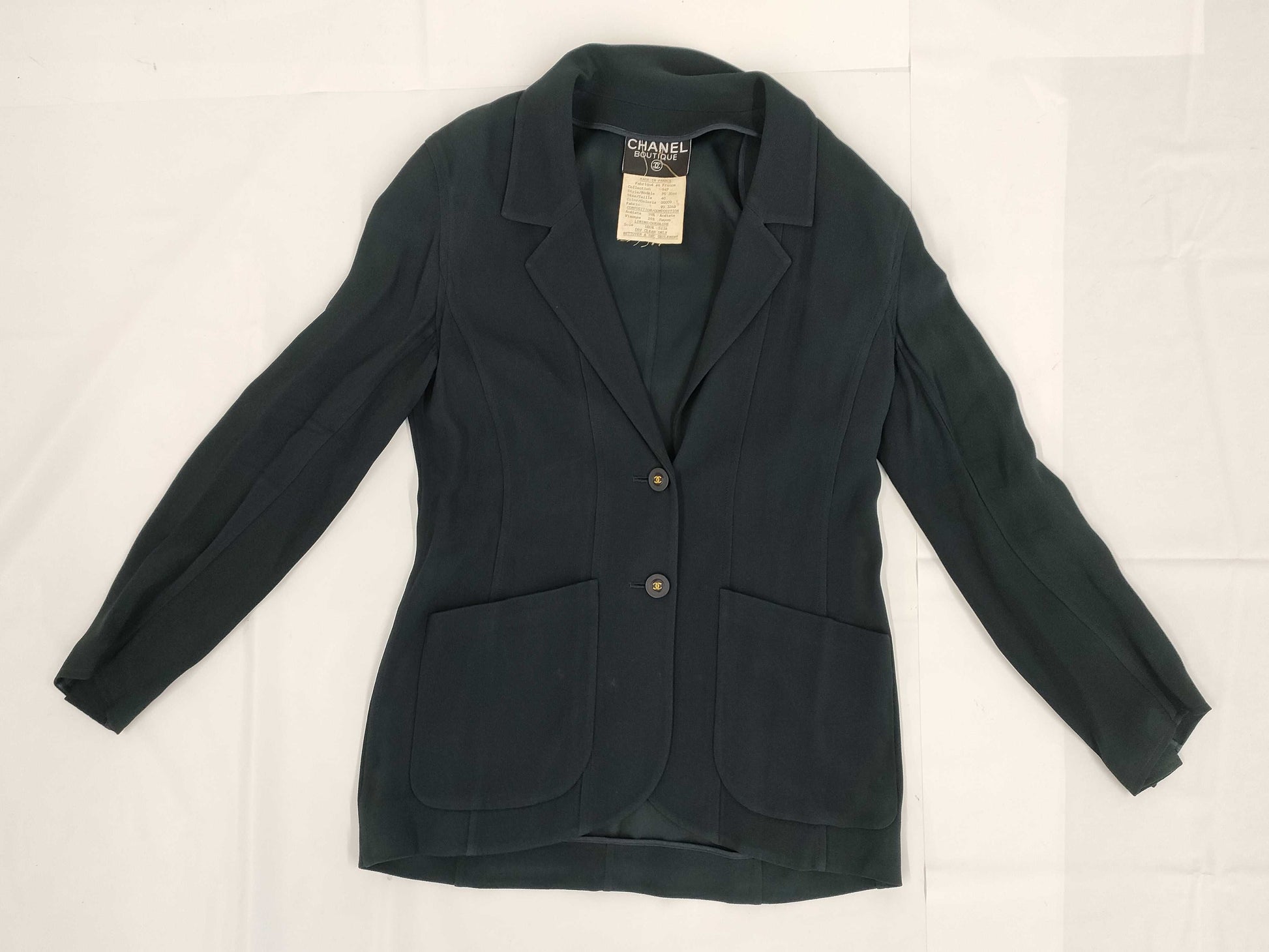 CHANEL outerwear size 40 jacket