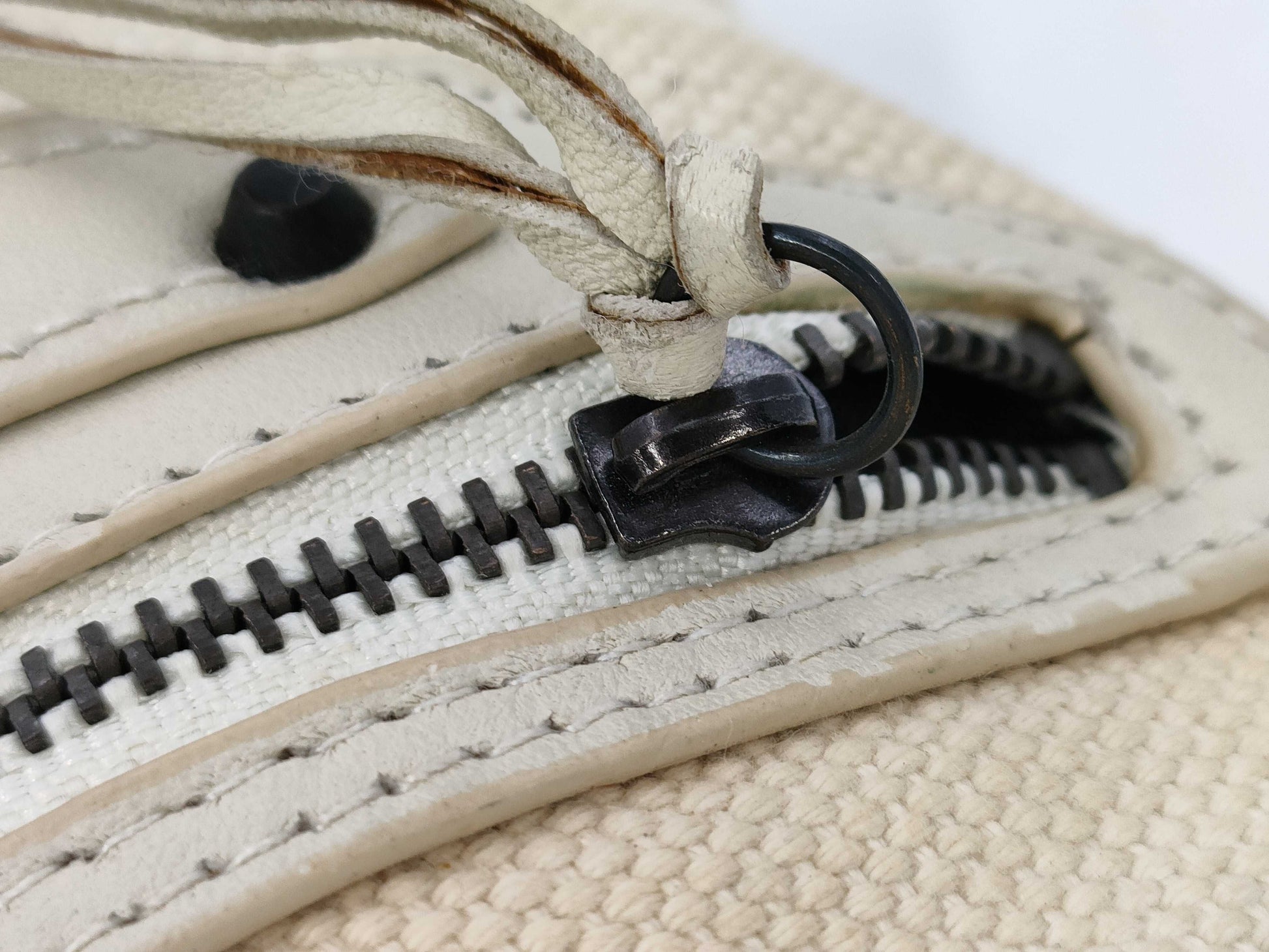 BALENCIAGA Pouch