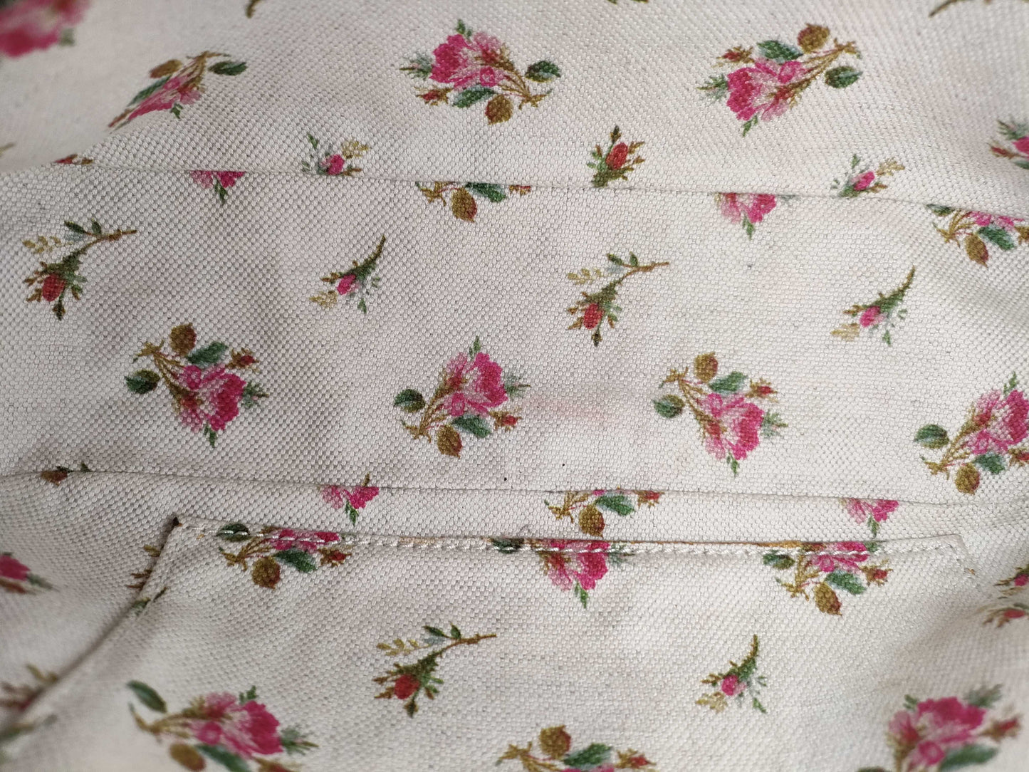 GUCCI GG Canvas Shoulder Bag GUCCI GG Canvas Shoulder Bag