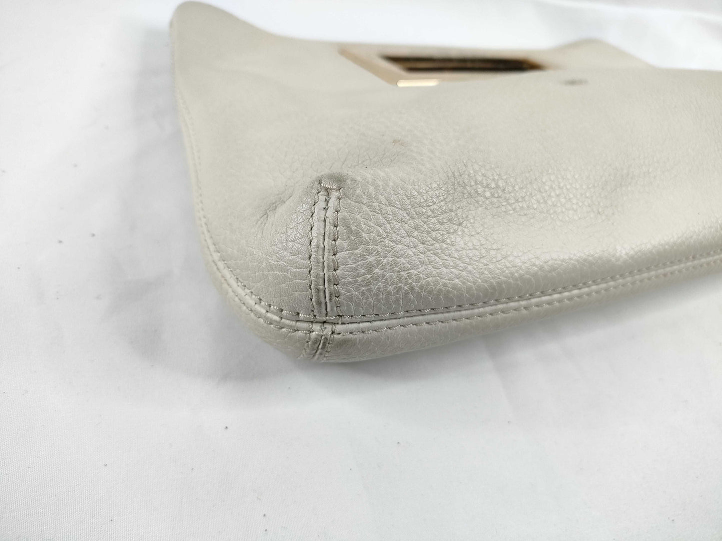 Michael Kors Michael Kors Pouch Leather Pouch
