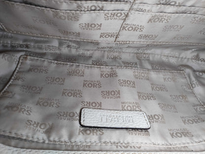 Michael Kors Michael Kors Pouch Leather Pouch