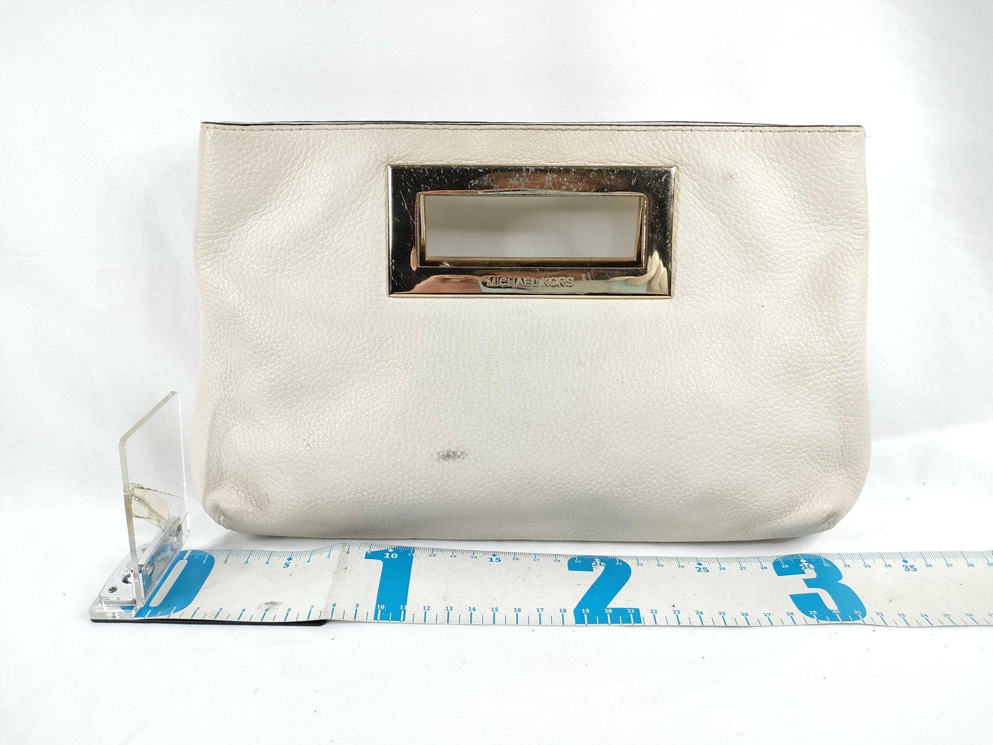 Michael Kors Michael Kors Pouch Leather Pouch
