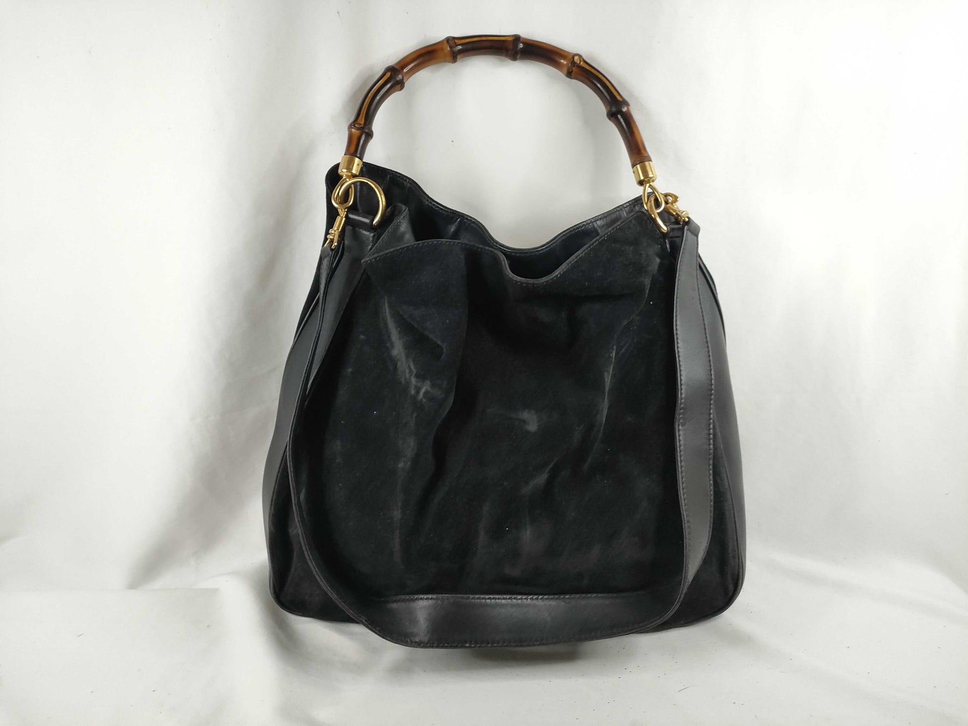 GUCCI Bamboo Shoulder Bag GUCCI Bamboo Shoulder Bag