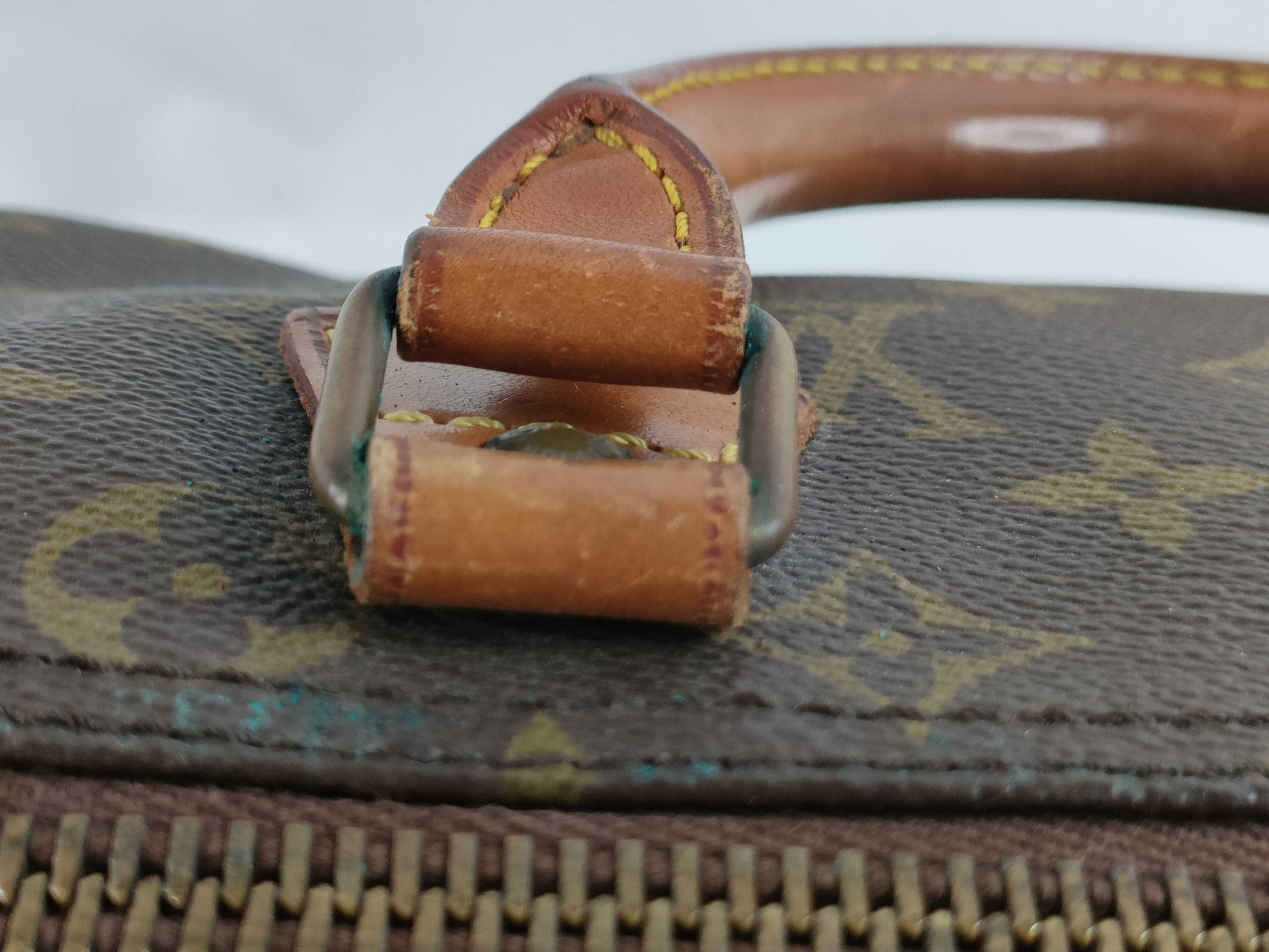 LOUIS VUITTON M41108 Monogram LOUIS VUITTON Louis Vuitton Monogram M41108 Speedy 30 Handbag