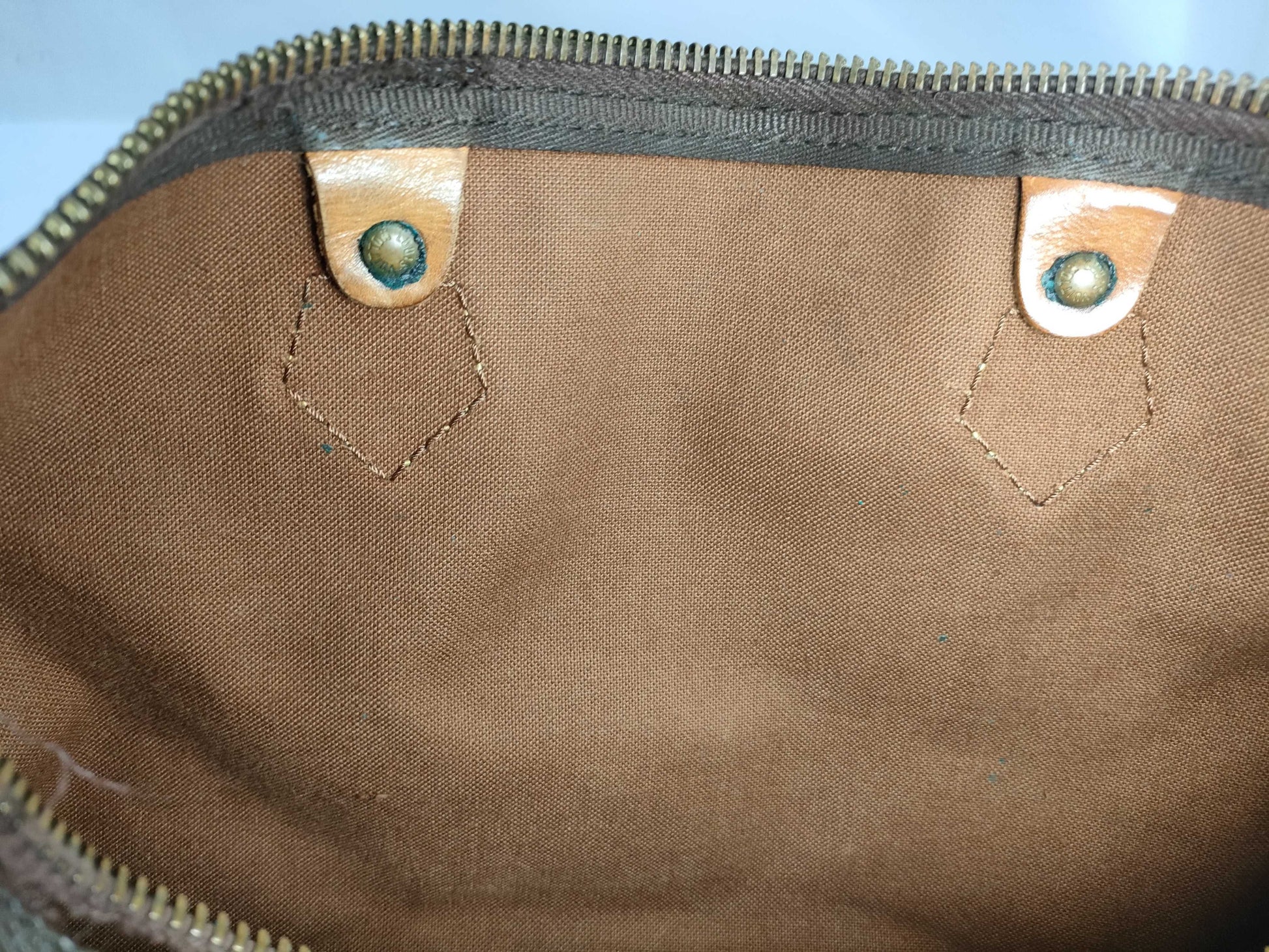 LOUIS VUITTON M41108 Monogram LOUIS VUITTON Louis Vuitton Monogram M41108 Speedy 30 Handbag