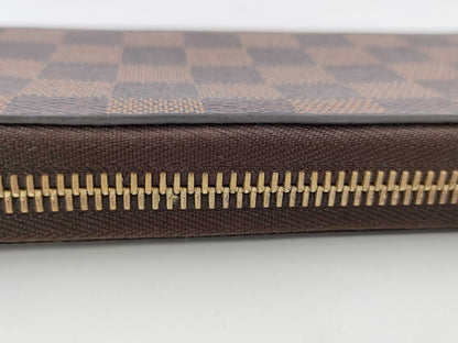 LOUIS VUITTON Damier Zippy Wallet, 2017, G Hardware, UB4177
