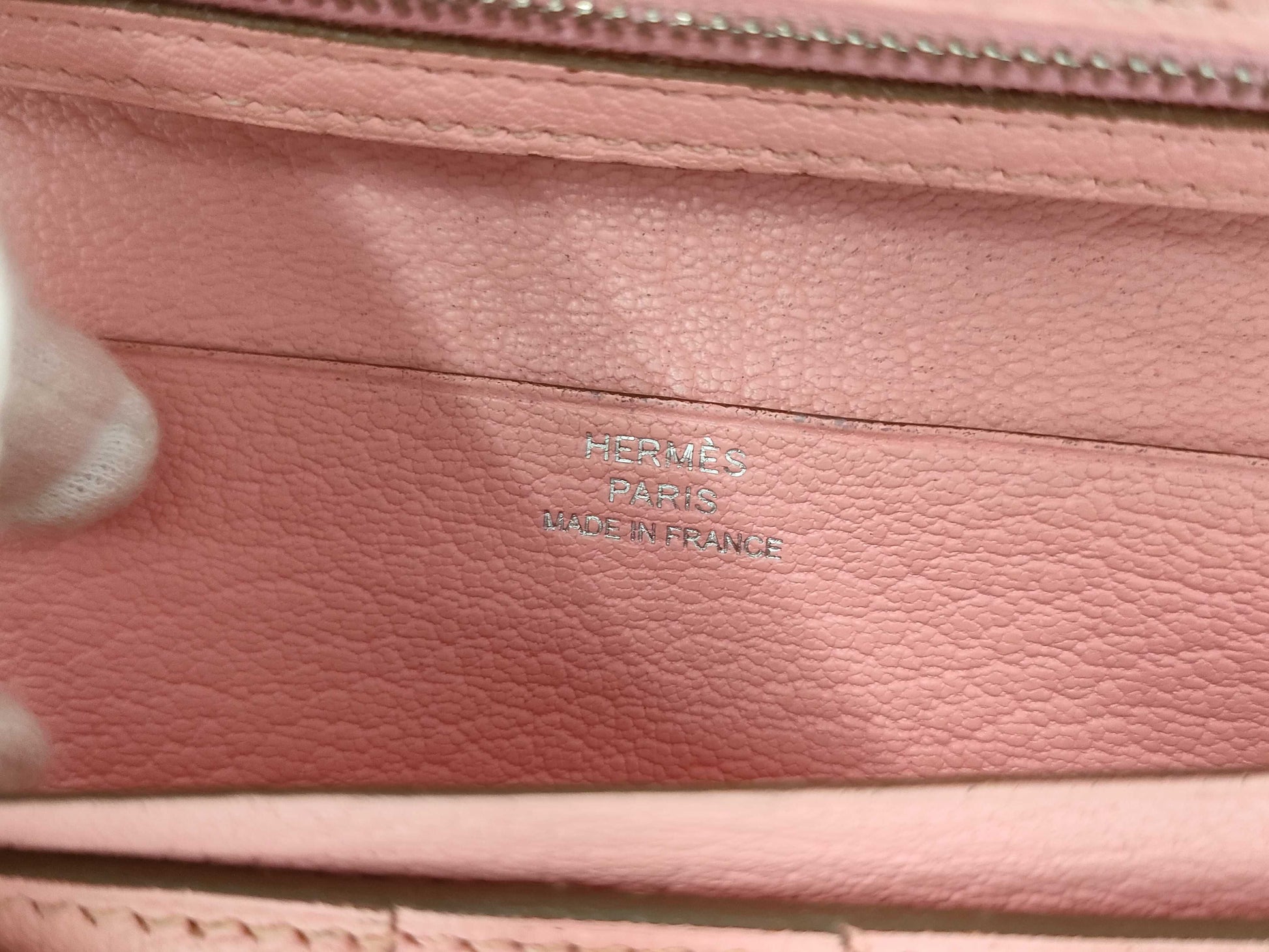 HERMES Bearn Soufflet Chevre Pink □R SV Hardware Wallet