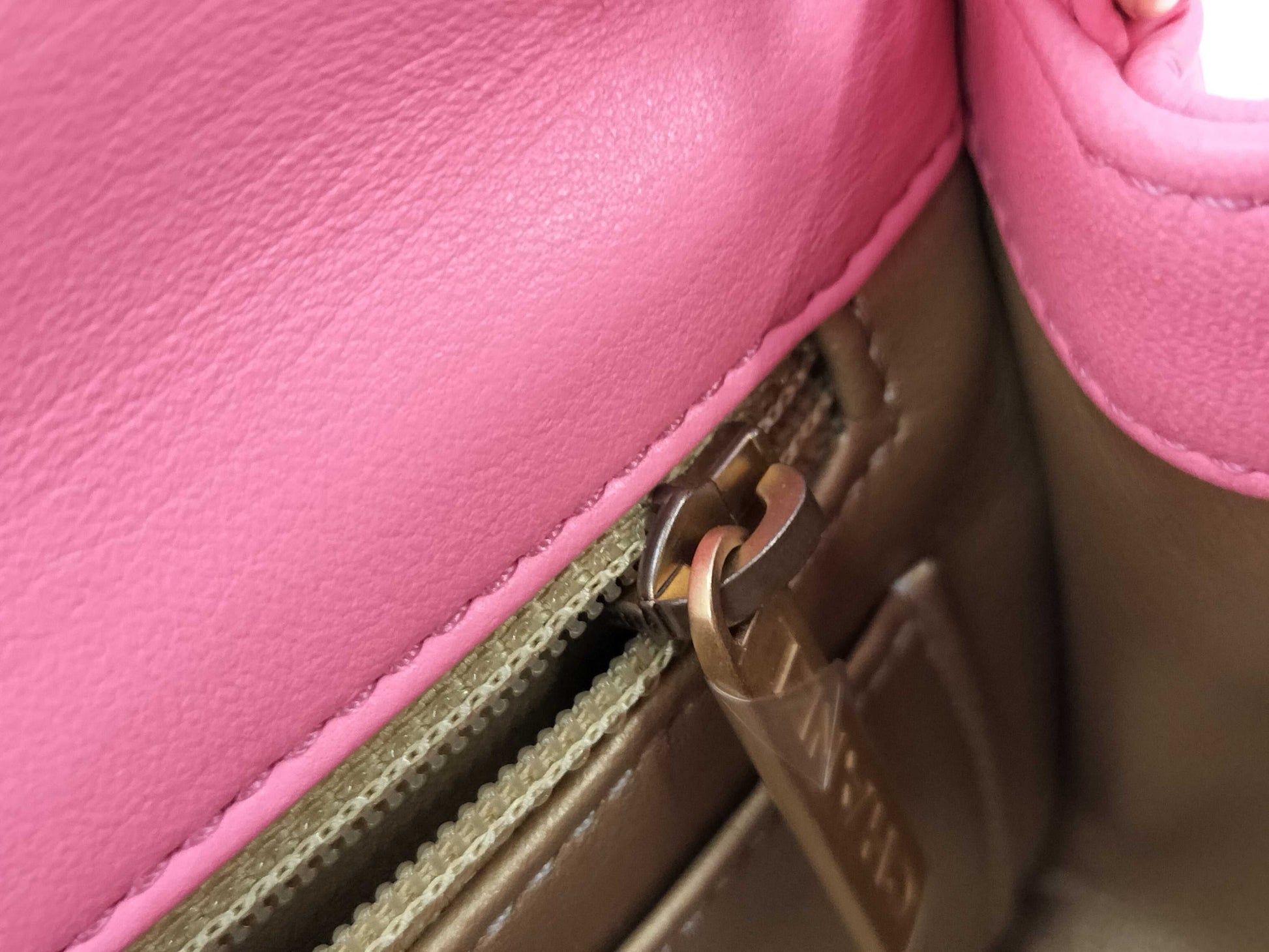 CHANEL CHANEL BAG MATELASSE LAMBSKIN PINK CRUSH MINI RECTANGULAR A37586 MICROCHIP CHAIN ​​GHW AUUNK8TG Shoulder Bag