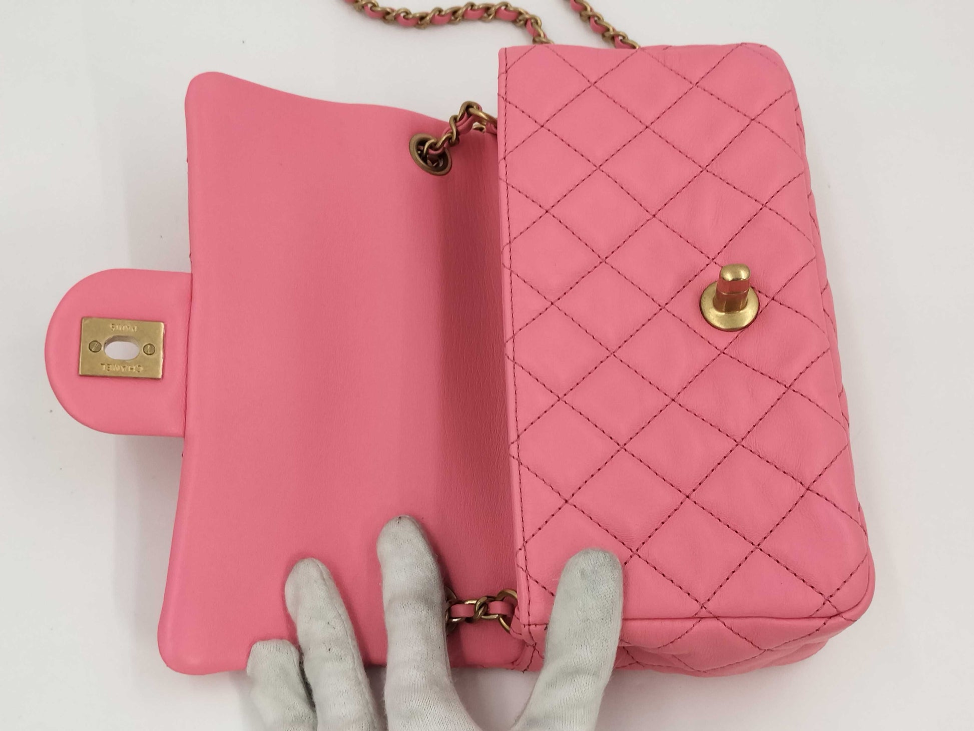 CHANEL CHANEL BAG MATELASSE LAMBSKIN PINK CRUSH MINI RECTANGULAR A37586 MICROCHIP CHAIN ​​GHW AUUNK8TG Shoulder Bag