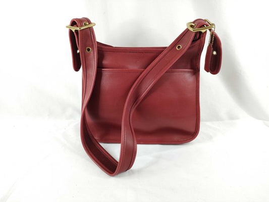 COACH shoulder bag in red calf leather