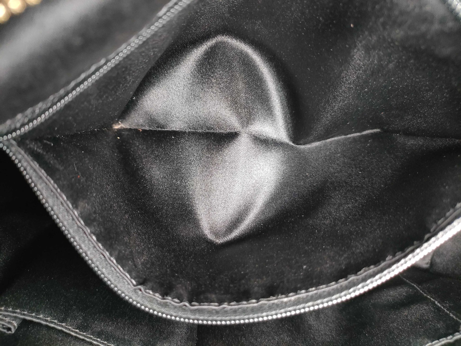 COACH shoulder bag in black calf leather